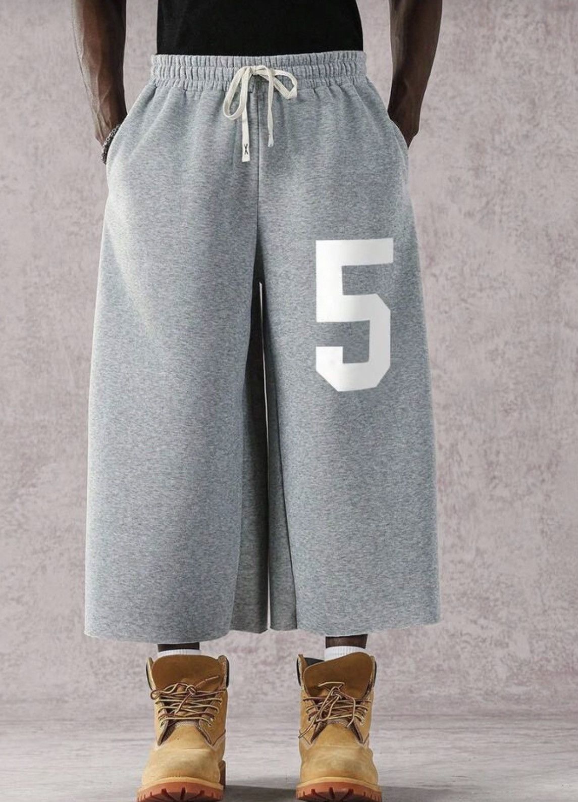 Other Gray Cropped Wide-Leg Sweatpants Size US 35 - 5 Thumbnail
