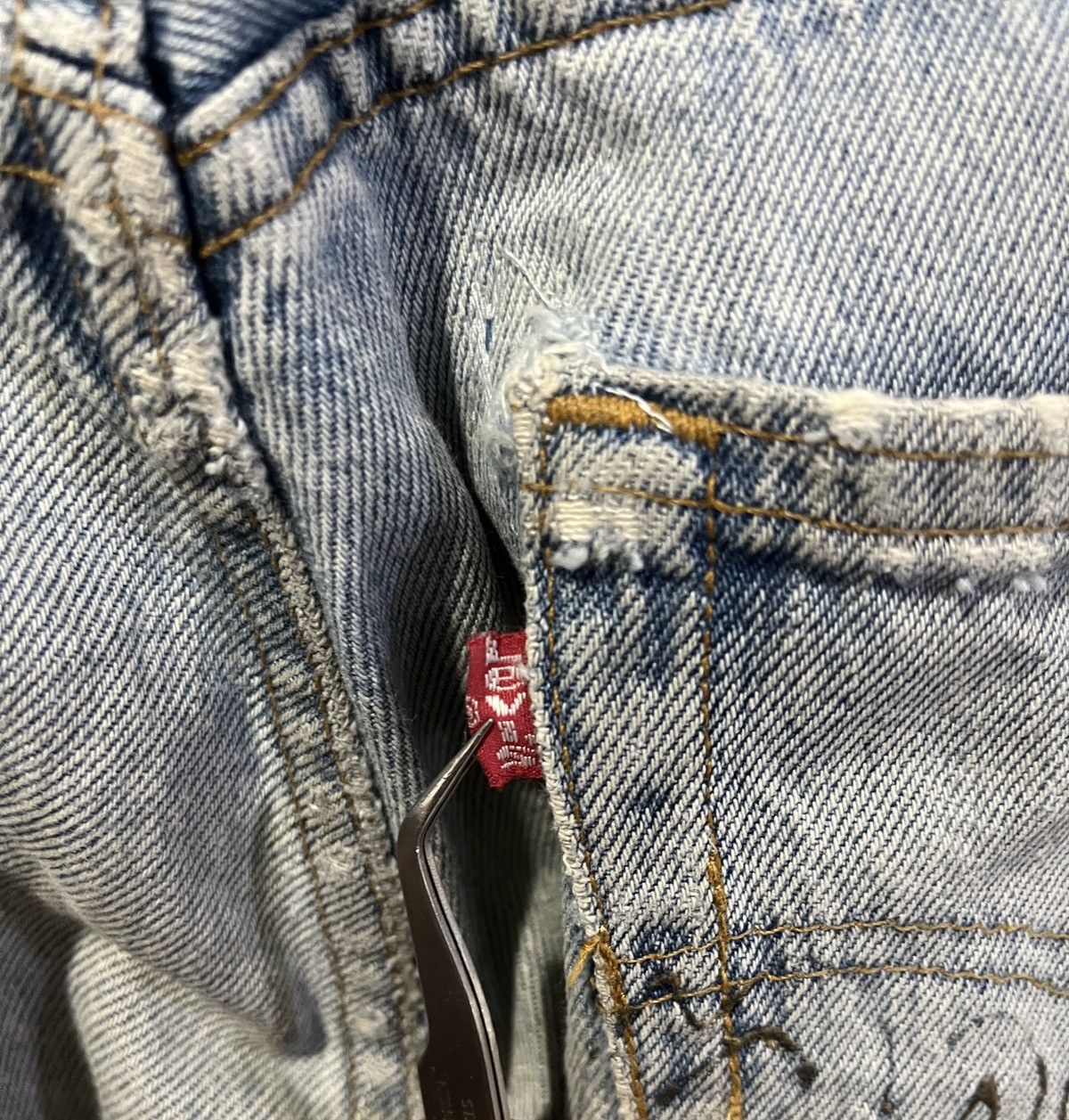 Levi's Vintage Clothing Vintage Levis 501 x Hitomi Handmade x Bob Marley Size US 30 / EU 46 - 10 Thumbnail
