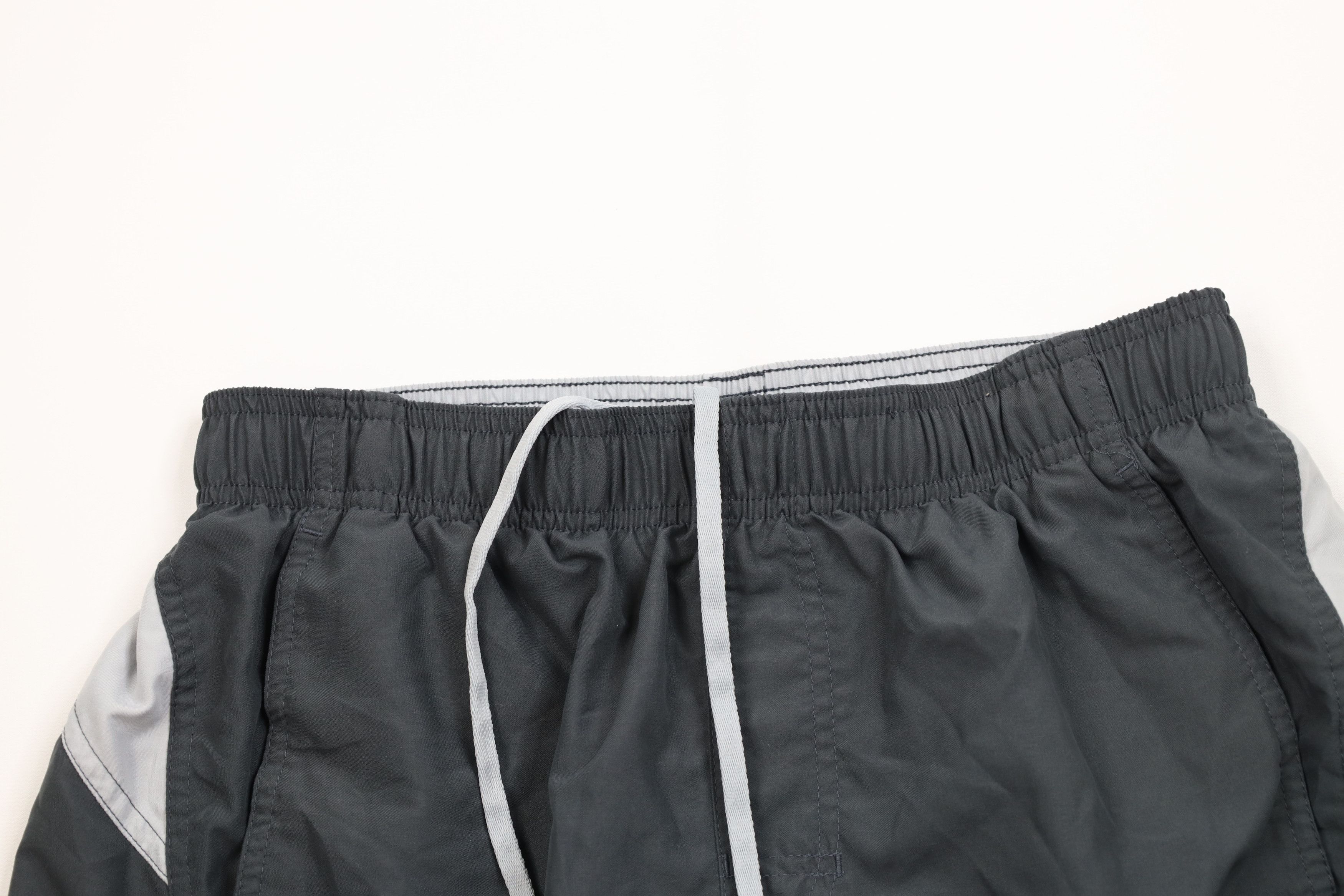Nike Vintage Y2K Nike Scott Mini Swoosh Lined Shorts Swim Trunks Size US 32 / EU 48 - 2 Thumbnail