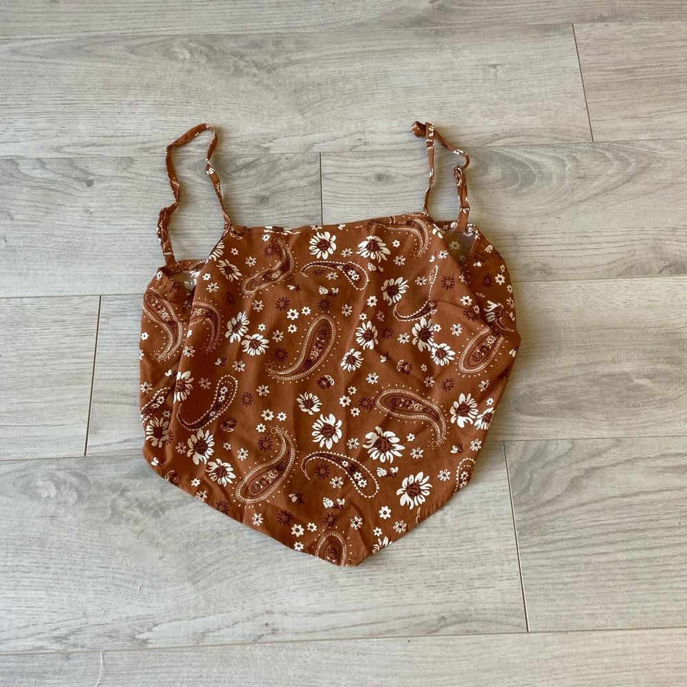 Designer Altar'd State Orange Patterned Tie Back Crop Halter Top Size M / US 6-8 / IT 42-44 - 4 Thumbnail