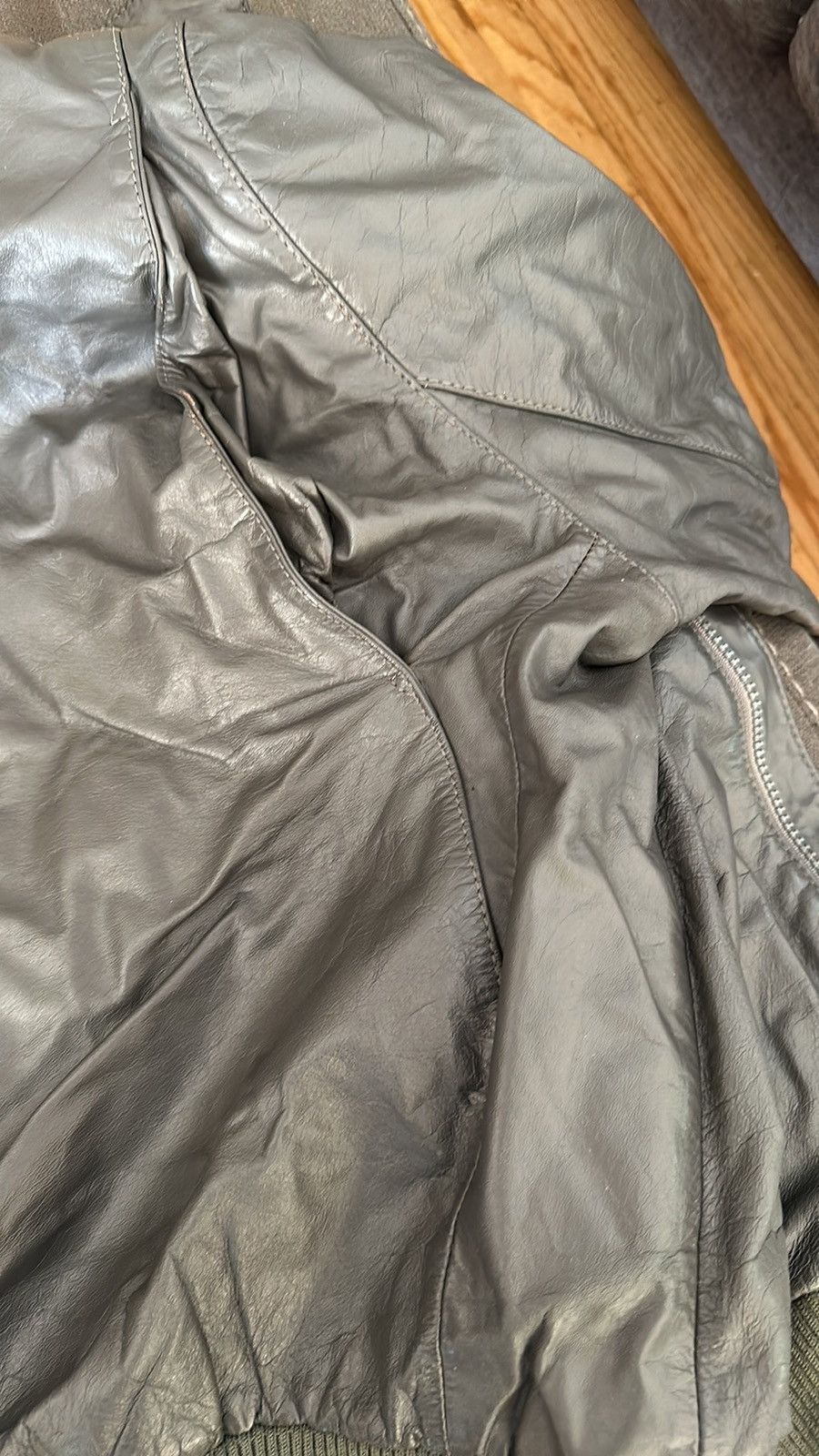 Members Only Vintage Leather 80’s European Member’s Only Jacket. Size US S / EU 44-46 / 1 - 6 Thumbnail