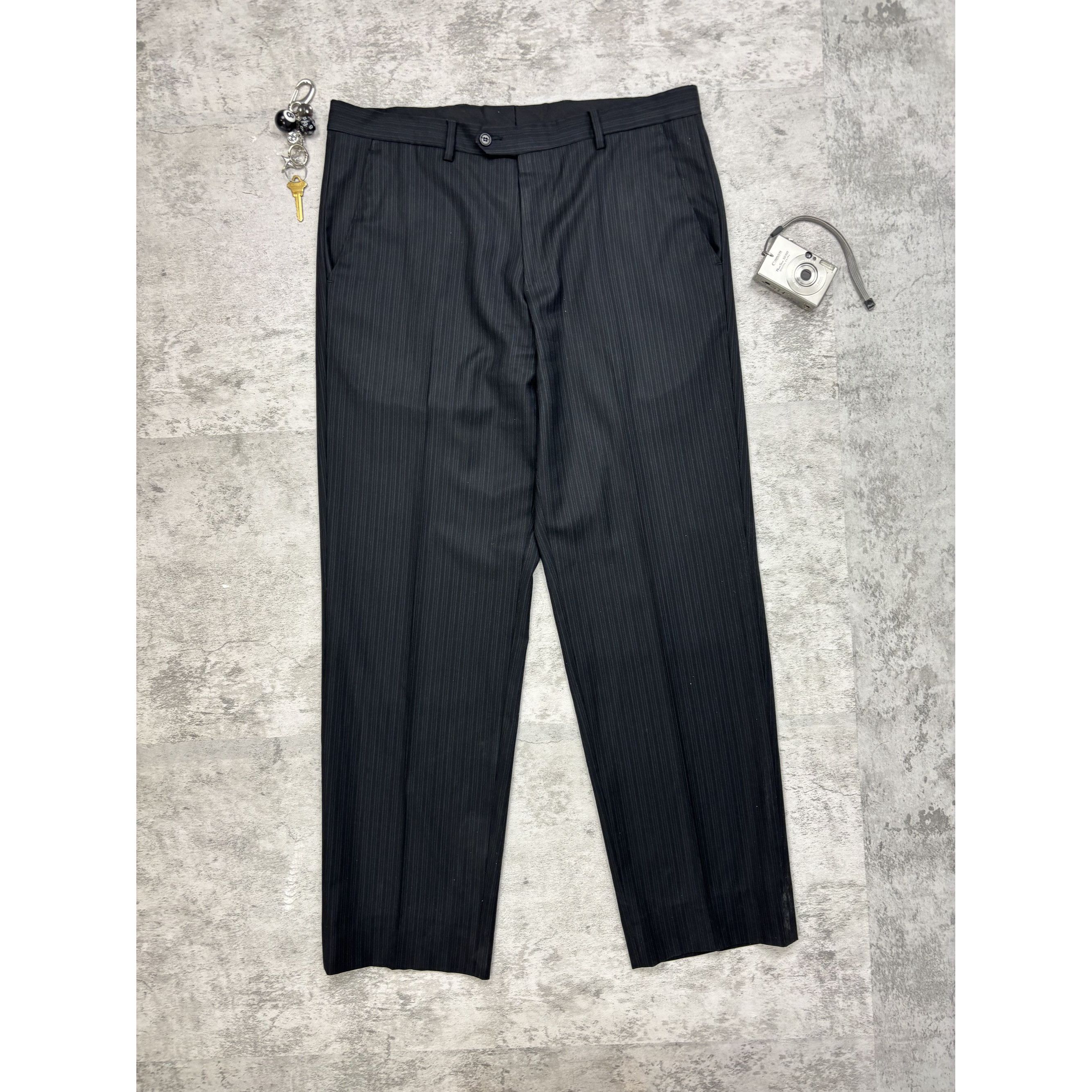 Alexander McQueen Vintage Alexander Mcqueen Stripes Suit Pants Size 36" / US 14 / IT 50 - 1 Thumbnail