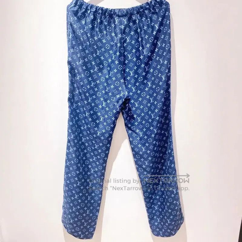 Louis Vuitton Louis Vuitton Blue Silk Women's Casual Pants . Size 23" - 2 Thumbnail