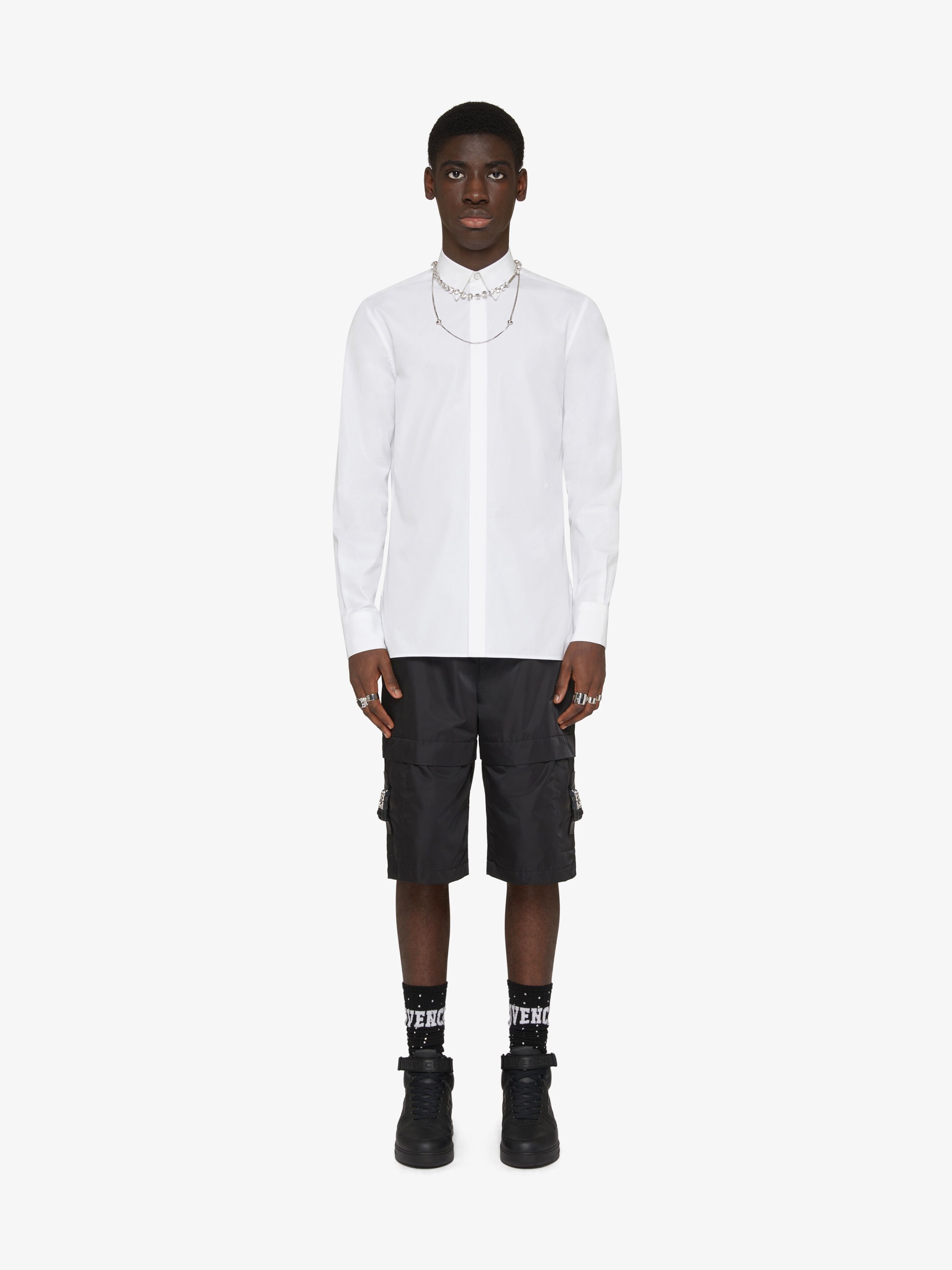 Givenchy o1w1db10325 Cargo Buckle Shorts in Black Size US 32 / EU 48 - 2 Thumbnail