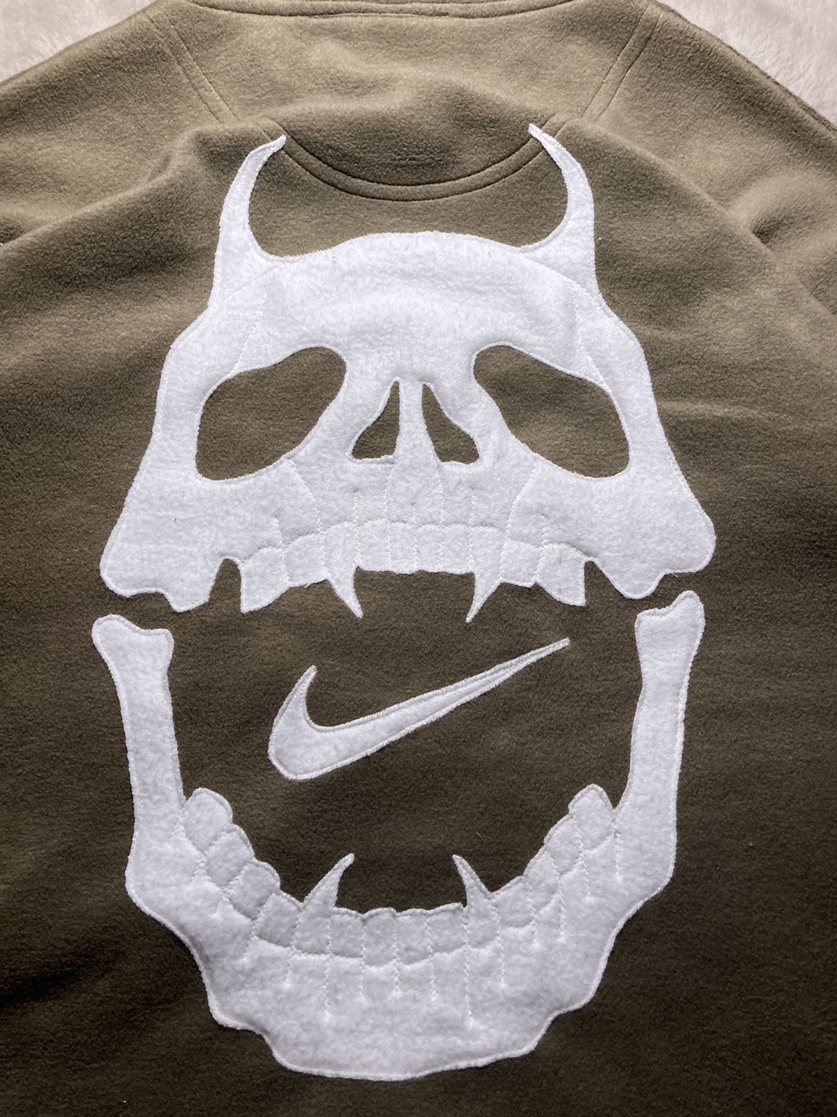 Vintage ⛩️☠️nike skeleton custom vintage sweatshirt skull center logo⛩️ Size US XL / EU 56 / 4 - 4 Thumbnail