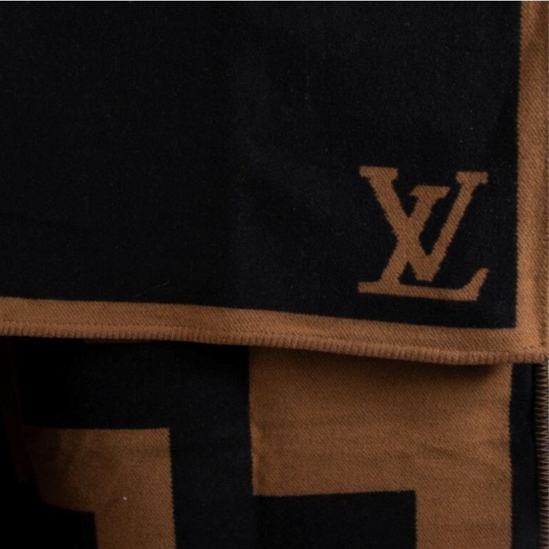 Louis Vuitton 🔴 Louis Vuitton Initials Karakoram Blanket - Wool Cashmere Size ONE SIZE - 2 Thumbnail