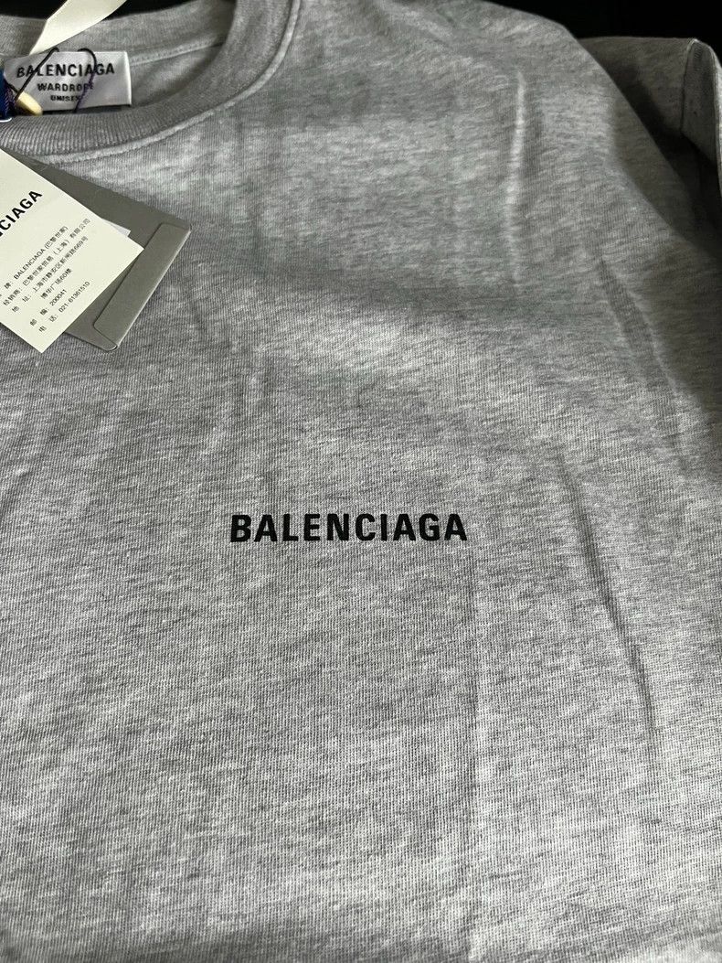 Balenciaga Balenciaga Grey Letter Short Sleeve T-Shirt 2502-Nextarrow Size US M / EU 48-50 / 2 - 4 Thumbnail