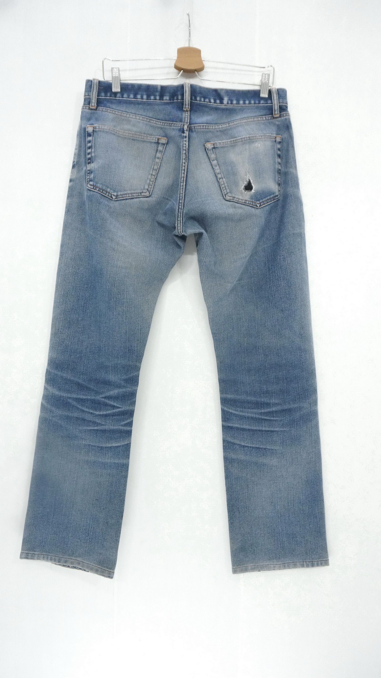 Uniqlo Uniqlo Jeans UJ Insulated Distressed Jeans Size US 33 - 2 Thumbnail