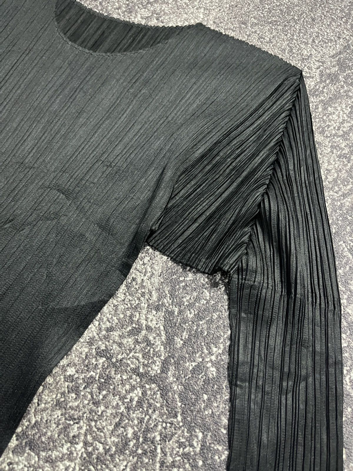 Pleats Please Issey Miyake Pleast please by issey miyake blouse Size XS / US 0-2 / IT 36-38 - 2 Thumbnail