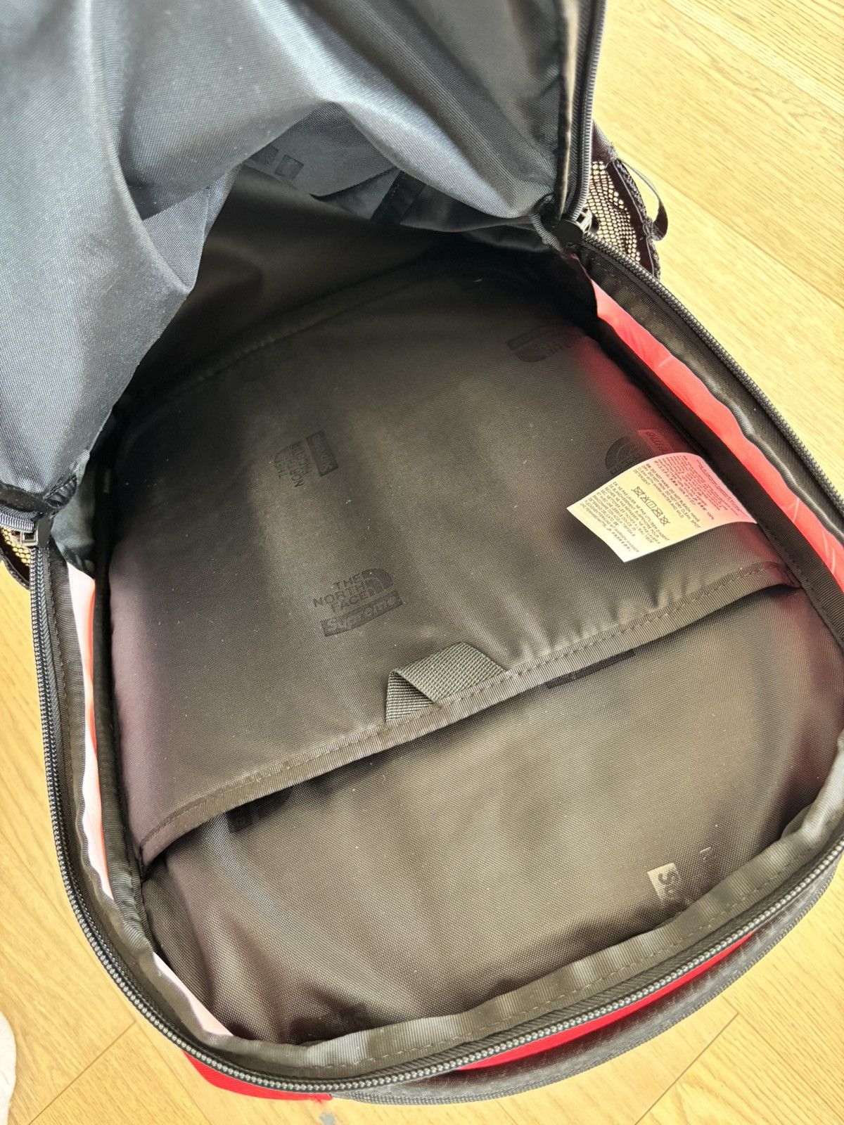 Supreme Supreme x North Face Red Borealis Backpack Size ONE SIZE - 6 Thumbnail