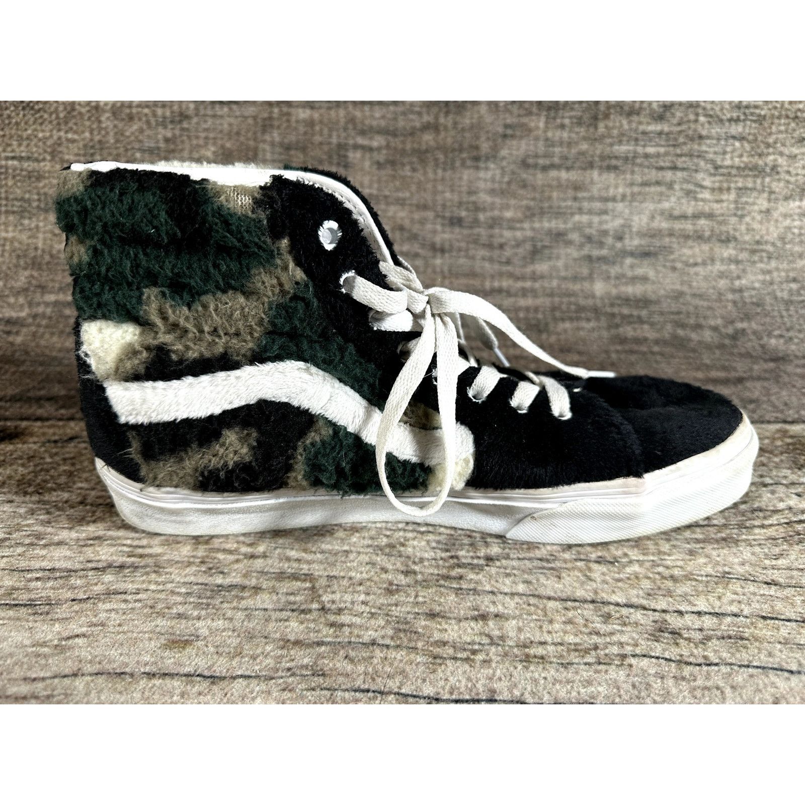 Vans Vans Sk8-Hi Camo Sherpa Sneakers Men's High Top Shoes Size US 9 / EU 42 - 8 Thumbnail