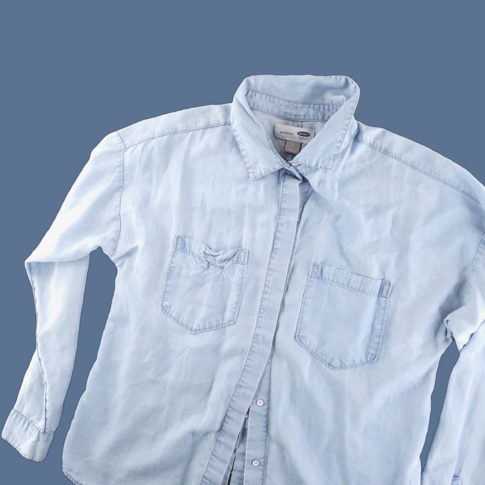 Old Navy Old Navy Shirt Womens Small Blue Lyocell Button-Up Long Sleeve Boyfriend Size S / US 4 / IT 40 - 1 Thumbnail