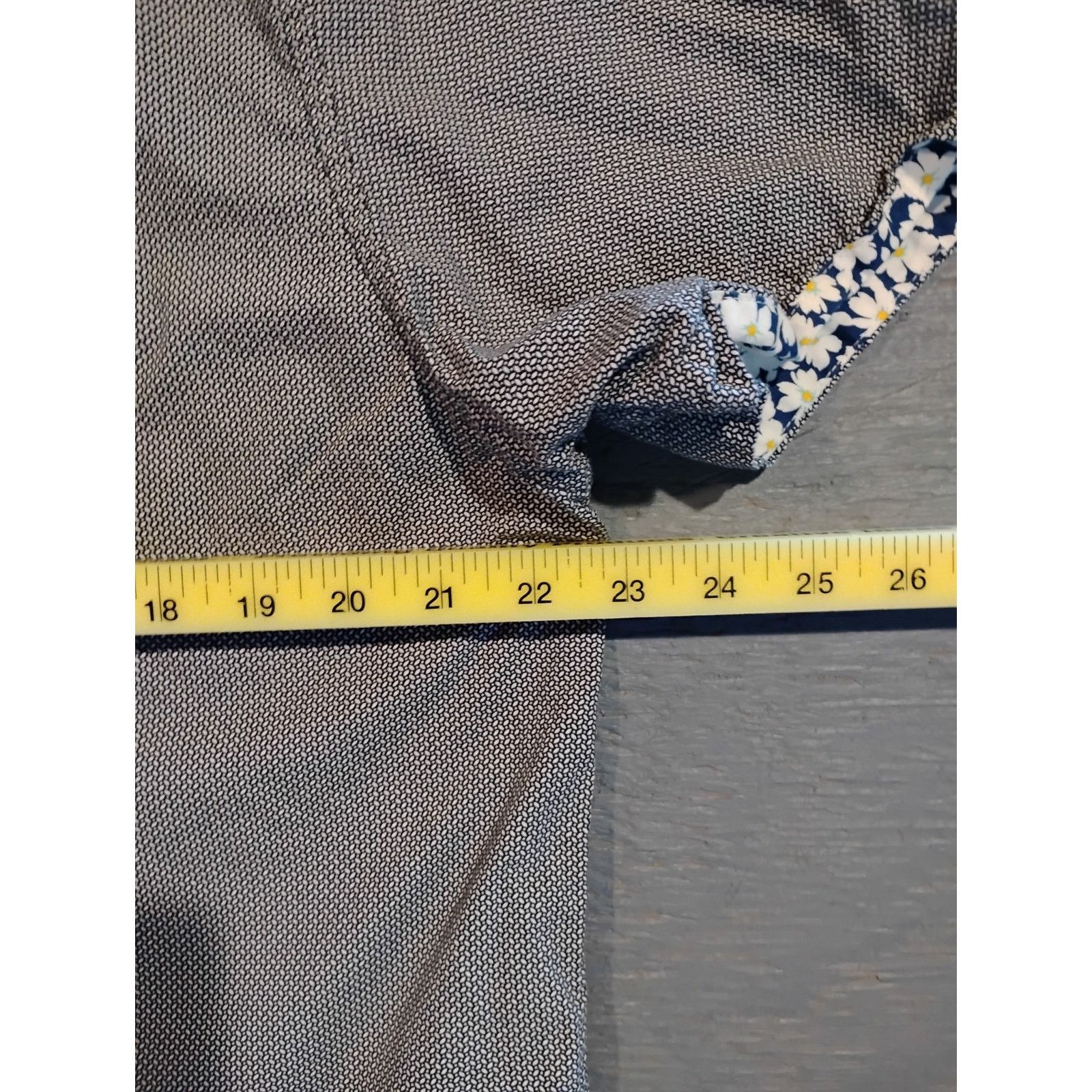 Other D & F (XL) Floral Interior Gray Button Dress Shirt Size US XL / EU 56 / 4 - 8 Thumbnail