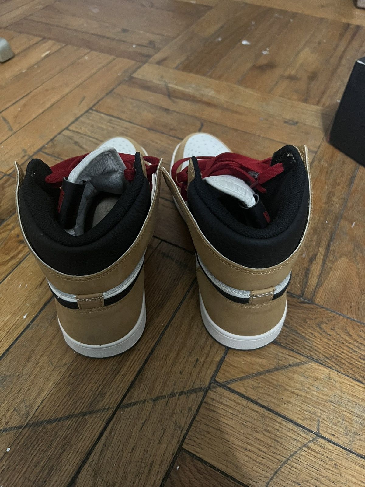 Jordan Brand Air jordan 1 retro high og rookie of the year Size US 8 / EU 41 - 3 Thumbnail