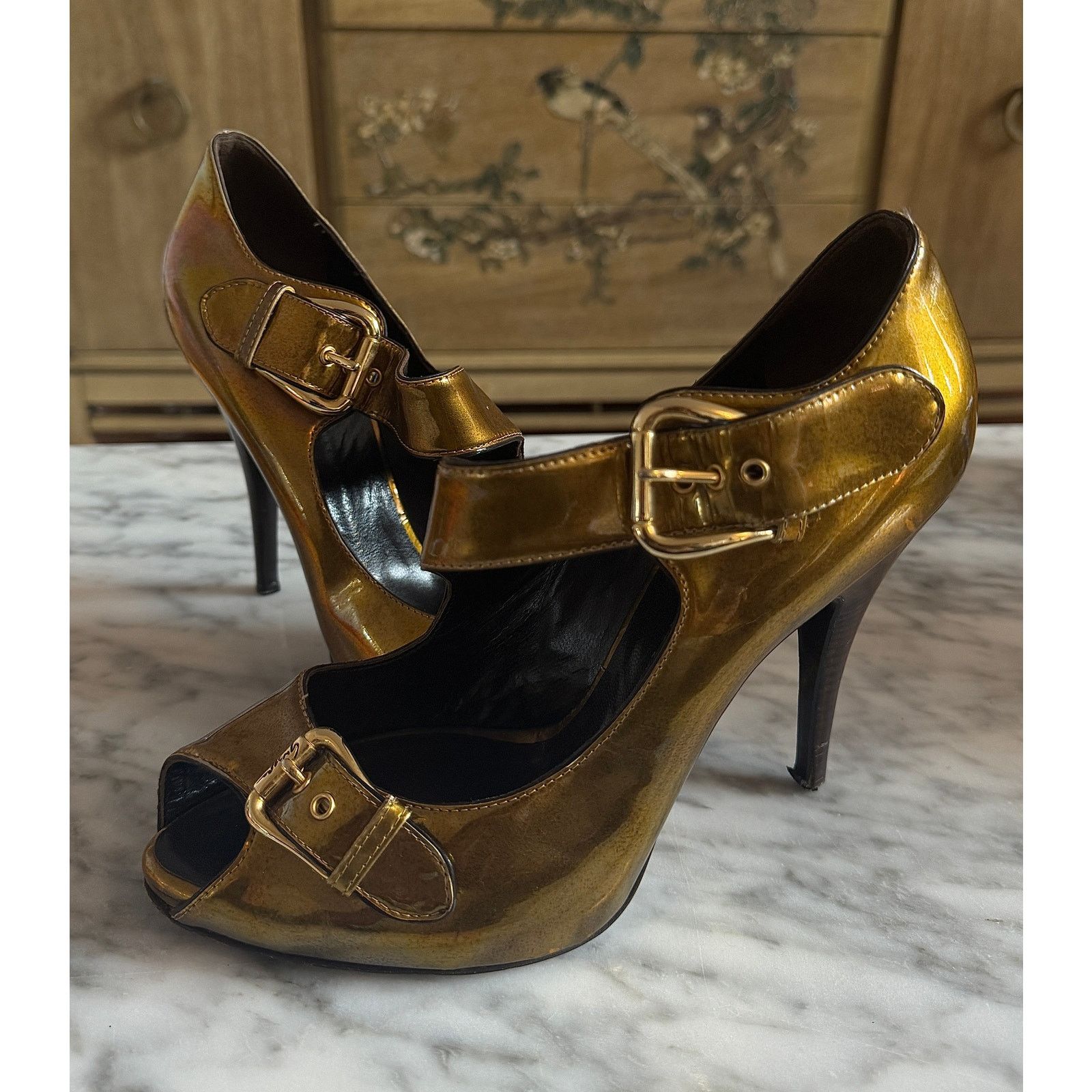 Giuseppe Zanotti Giuseppe Zanotti High Dark Gold Patent Leather Dress Pumps Size US 8.5 / IT 38.5 - 2 Thumbnail