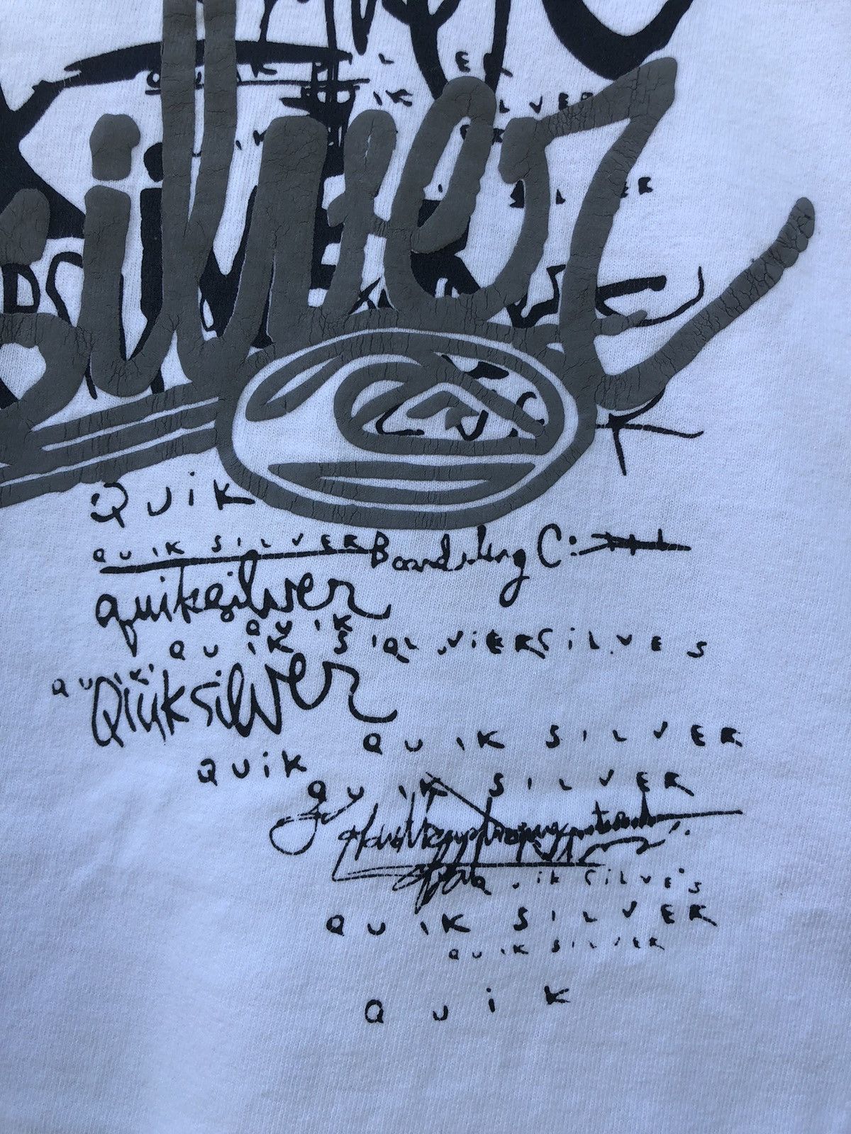 Quiksilver Vintage Y2K Quiksilver All Logo Surfing Tshirt Size US L / EU 52-54 / 3 - 8 Thumbnail