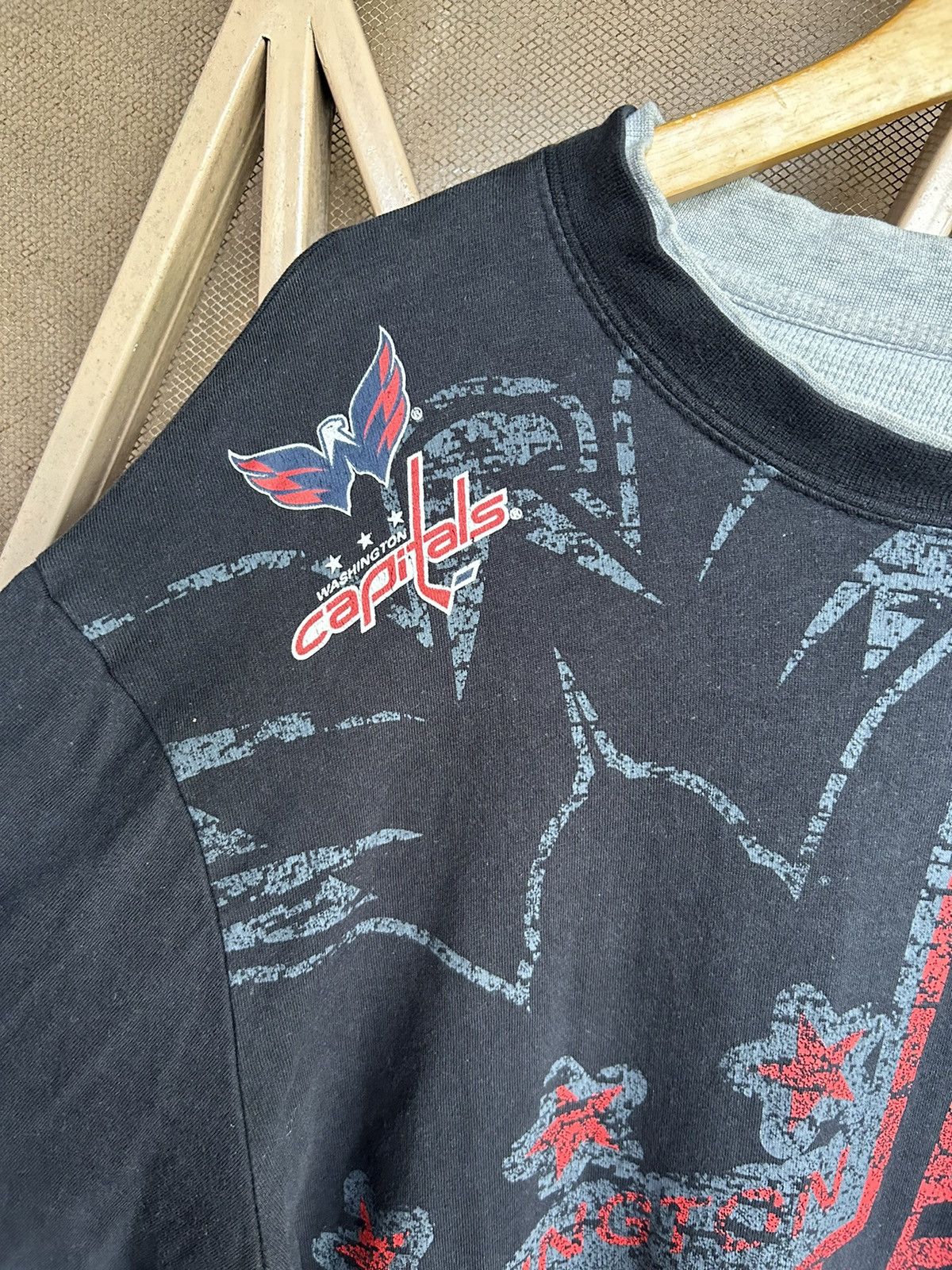 Japanese Brand 💸BINDINGOFFER💸double layer washington capitals longsleeve Size US XL / EU 56 / 4 - 4 Thumbnail