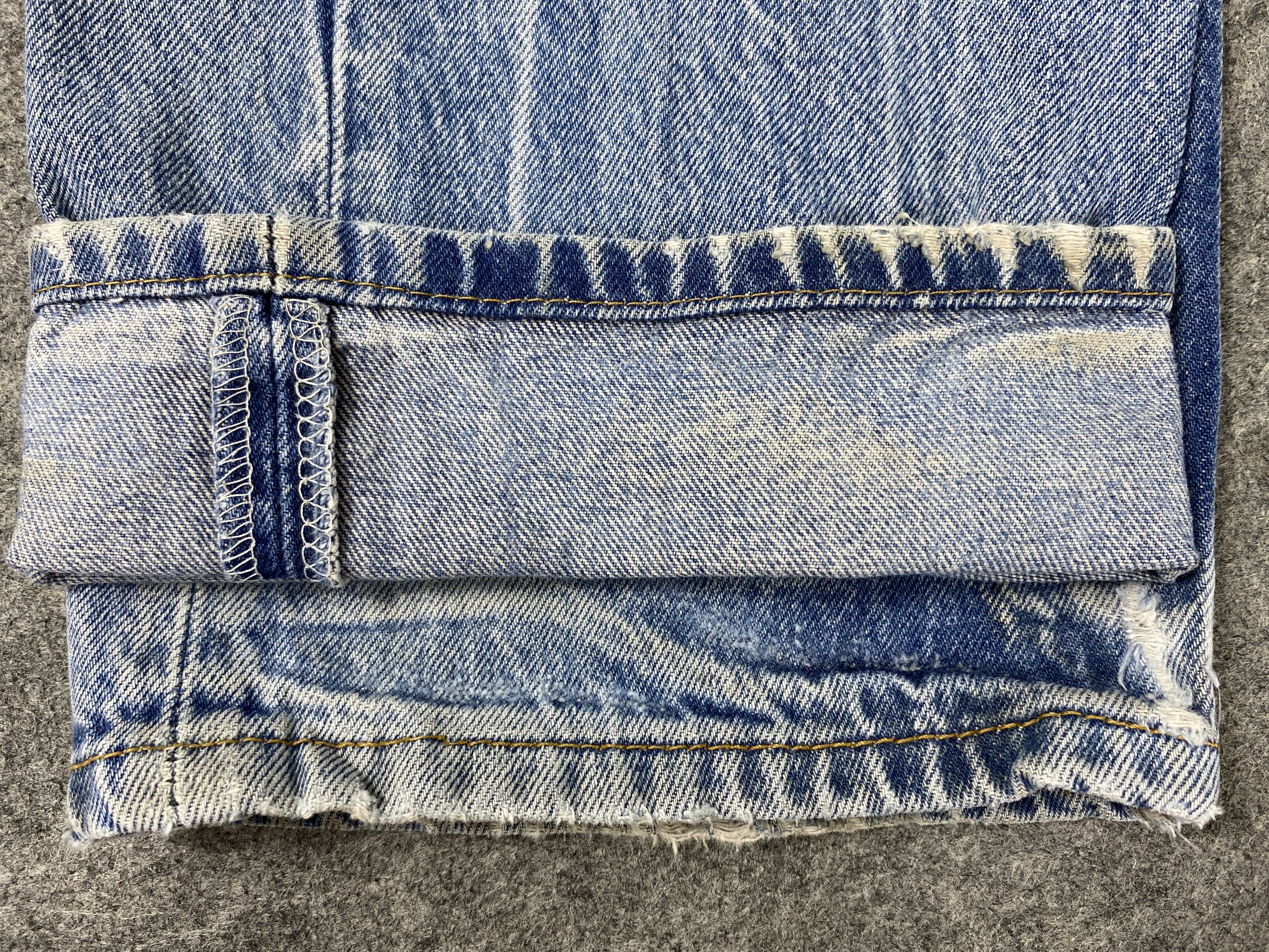 Japanese Brand Dirty Ripped Blue Vintage Levi's 501 36x29 Denim -JN2301 Size US 35 - 11 Thumbnail