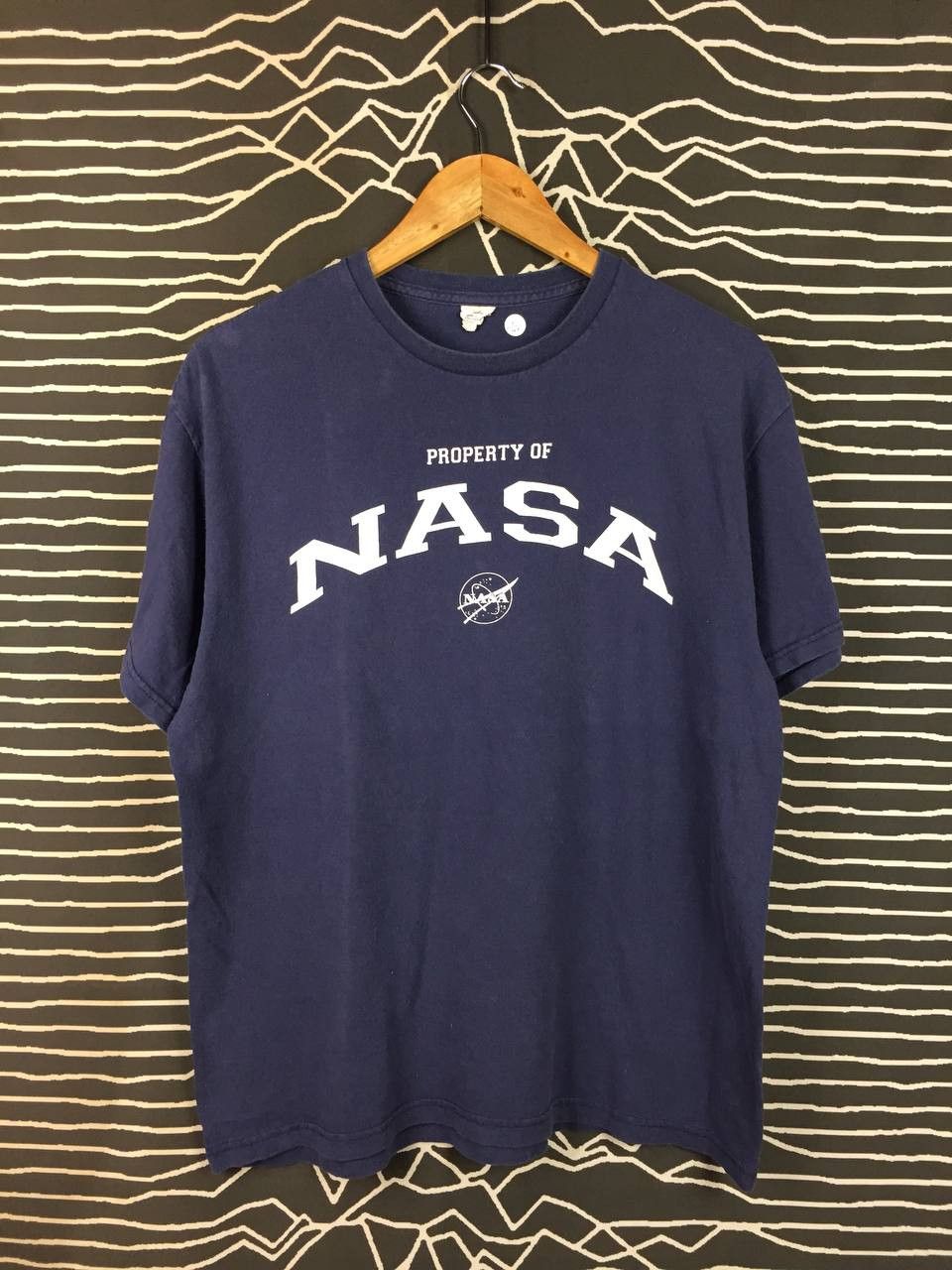 Vintage Vtg 00s NASA Official Logo Property Of NASA Tee Size US L / EU 52-54 / 3 - 1 Thumbnail