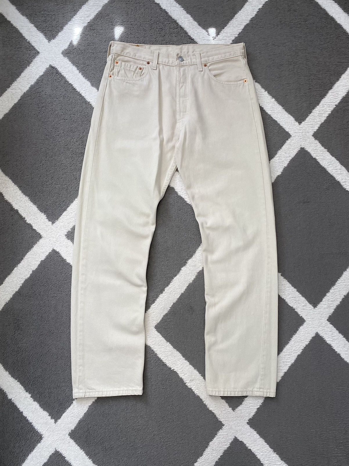 Levi's × Vintage Vintage 90’s Levi’s 501 men’s denim pants jeans Size US 32 / EU 48 - 1 Thumbnail