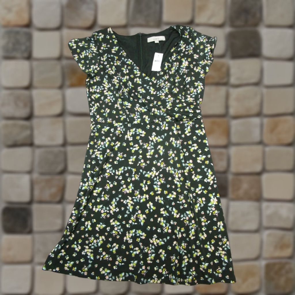 Loft LOFT Green Eyelet Keyhole-Back Dress | Grailed