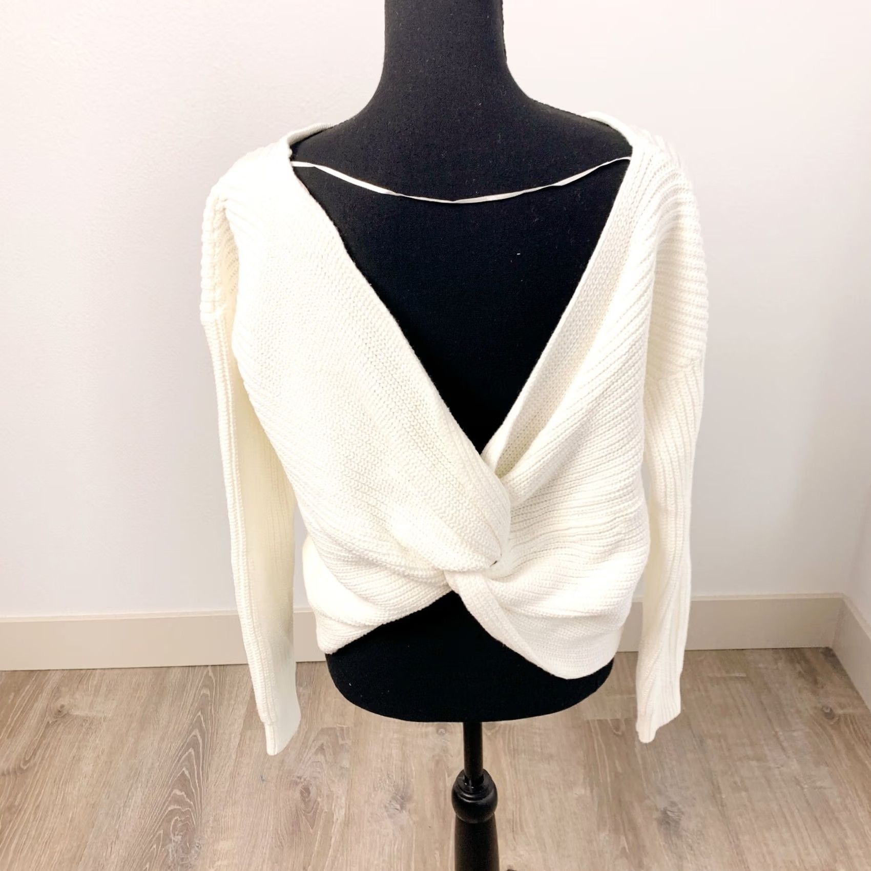 Vintage Roxy Sweater Shirt Woman Medium White Bamboo Bridge Cross Back Knit Long Sleeve Pullover NWT Size M / US 6-8 / IT 42-44 - 5 Thumbnail