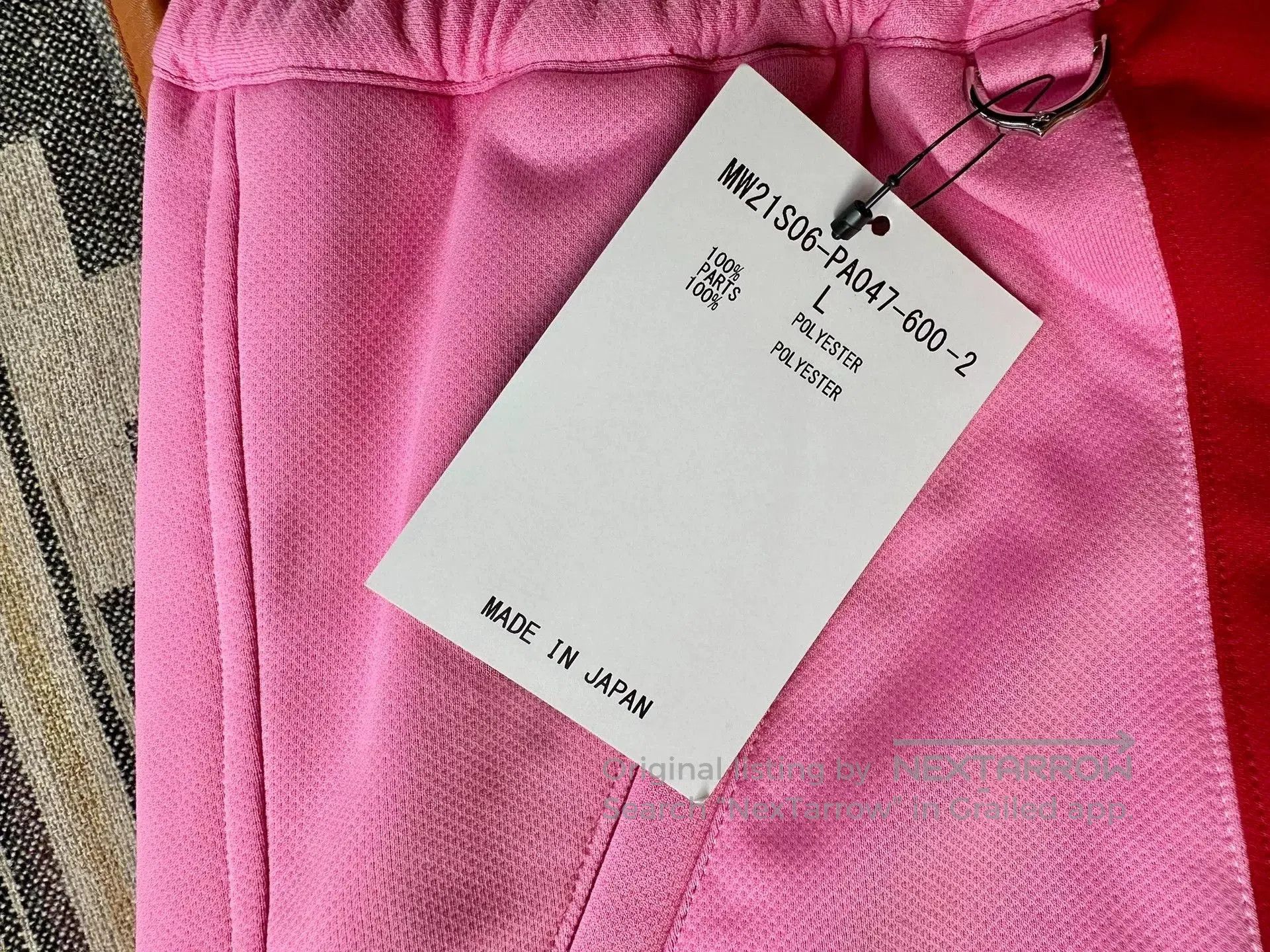 Mastermind Japan Thom Browne Comfortable Mid-Rise Short Pants for Men. Size US 34 / EU 50 - 7 Thumbnail