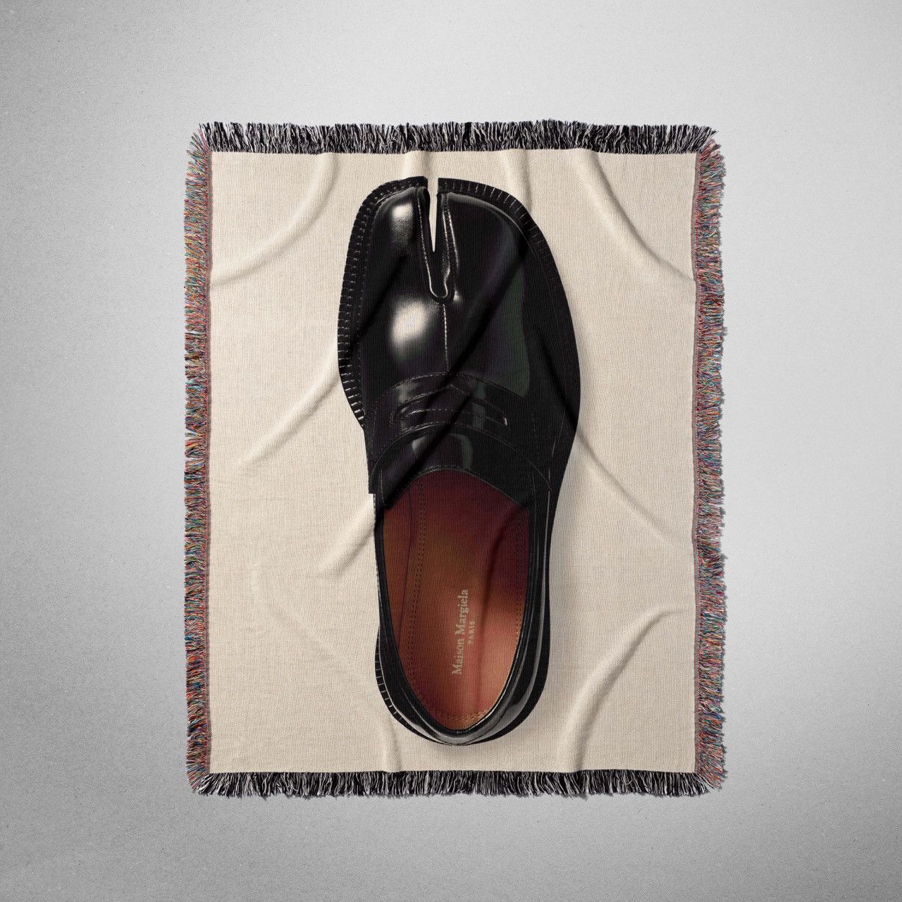 Maison Margiela Maison Margiela Tabi Shoes Blanket Avant Garde Poster Gift Size ONE SIZE - 2 Thumbnail