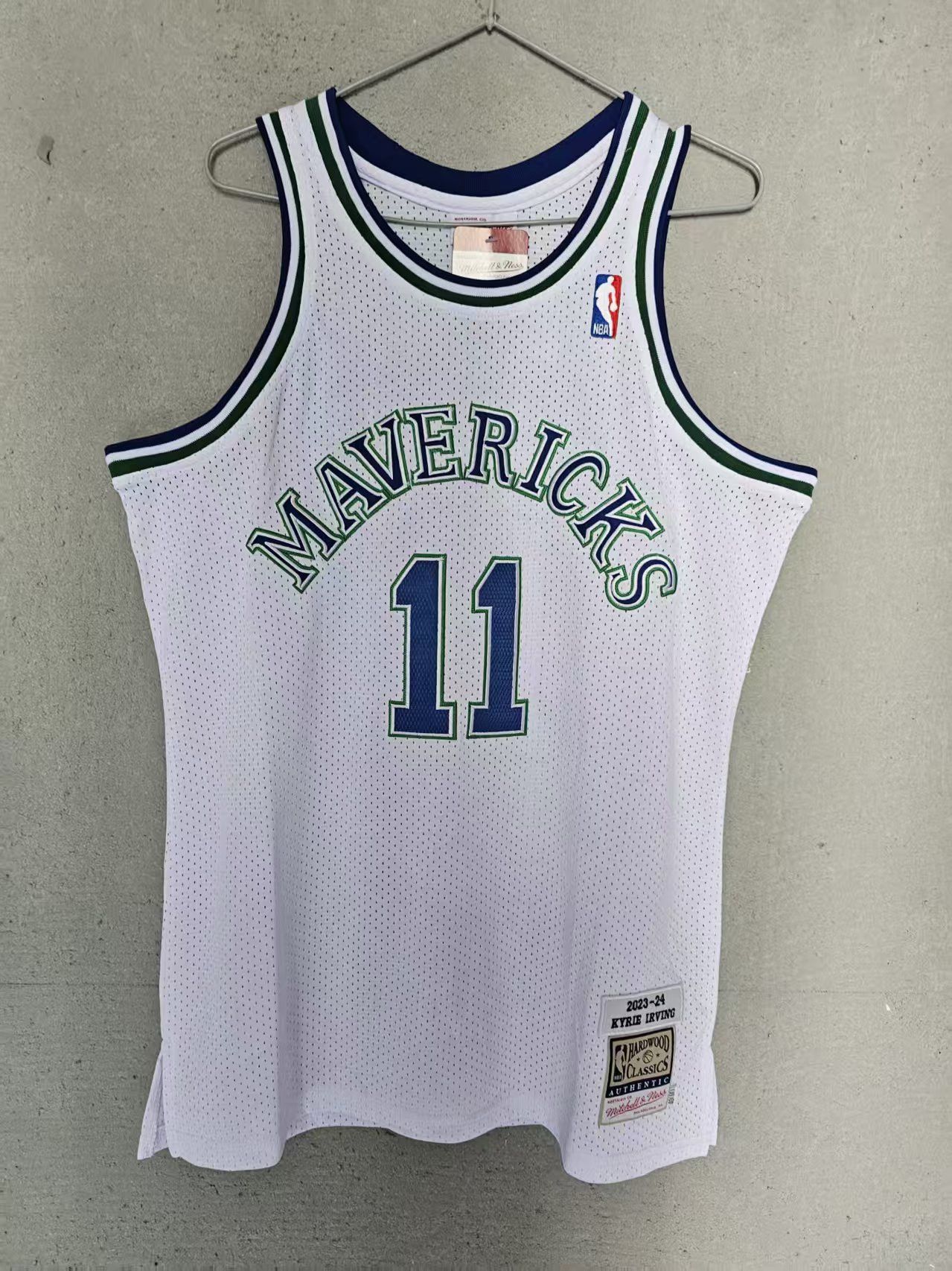 NBA Dallas Mavericks #11 Kyrie Irving Jersey Double Stitched Size US M / EU 48-50 / 2 - 1 Thumbnail