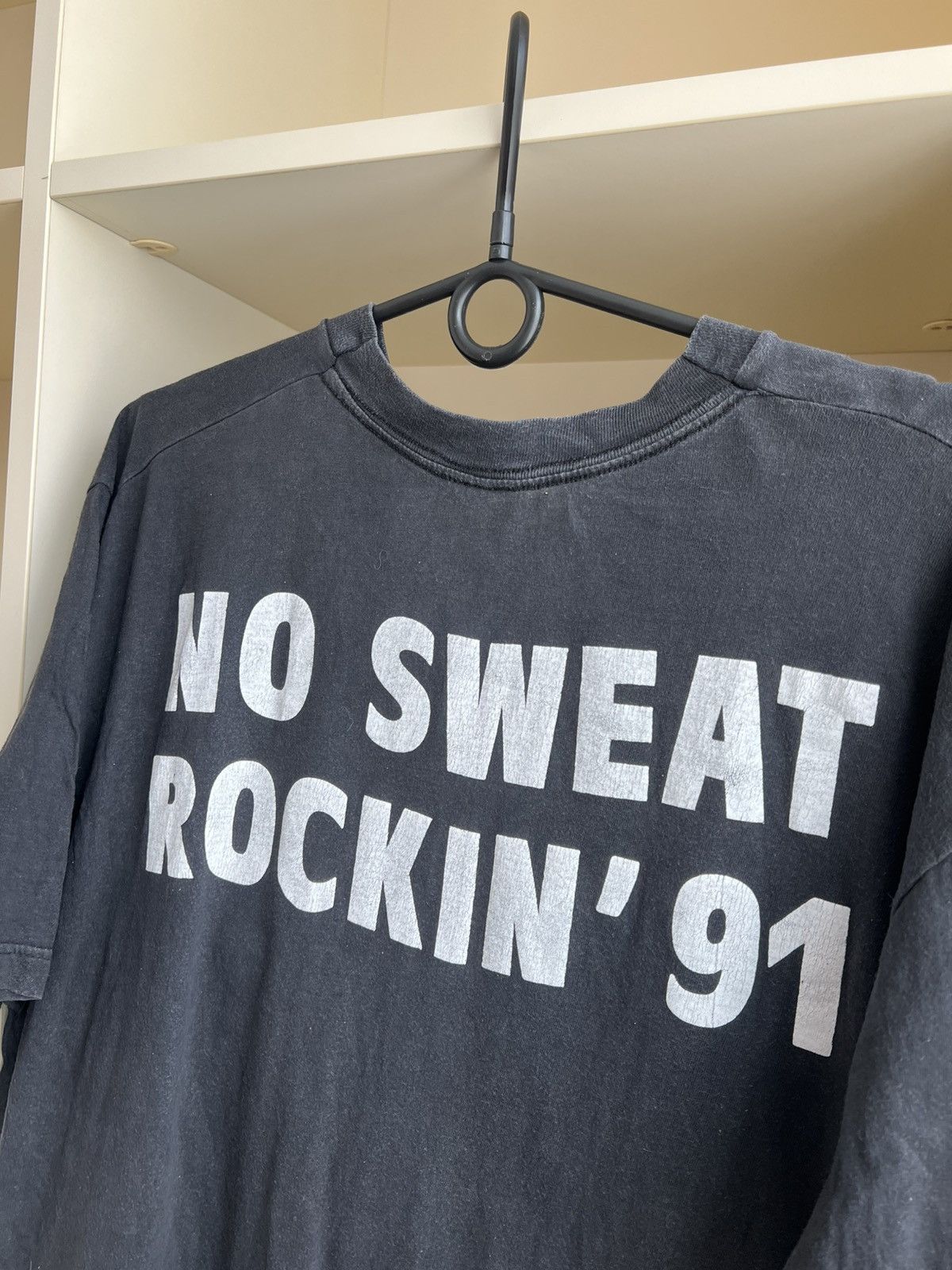 Band Tees Vintage 1991 No Sweat Band Tee Rock T-Shirt RARE Size US XL / EU 56 / 4 - 9 Thumbnail