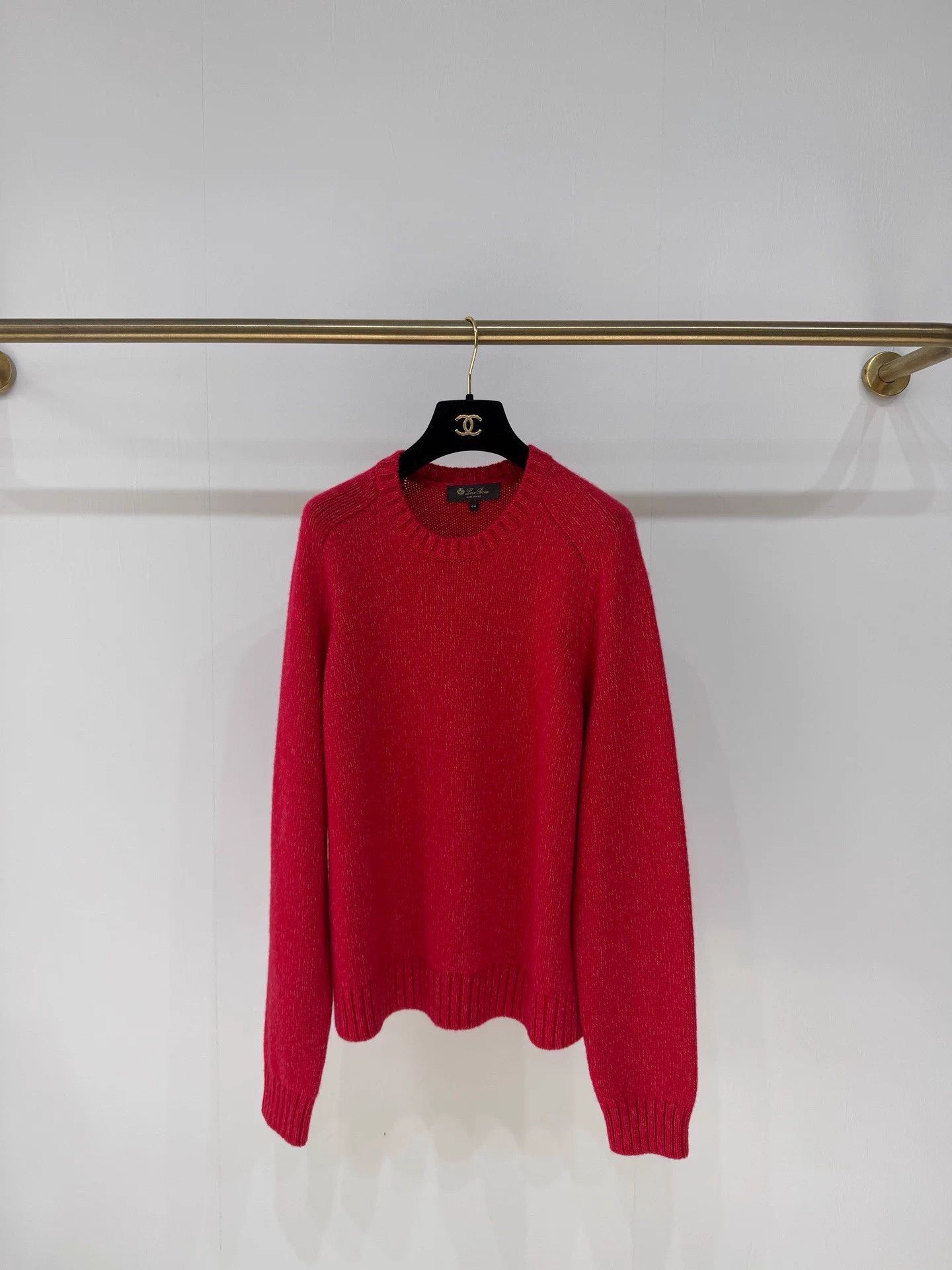 Loro Piana Loro Piana Red Parksville Crewneck Cashmere Sweater 44 Size US S / EU 44-46 / 1 - 1 Thumbnail