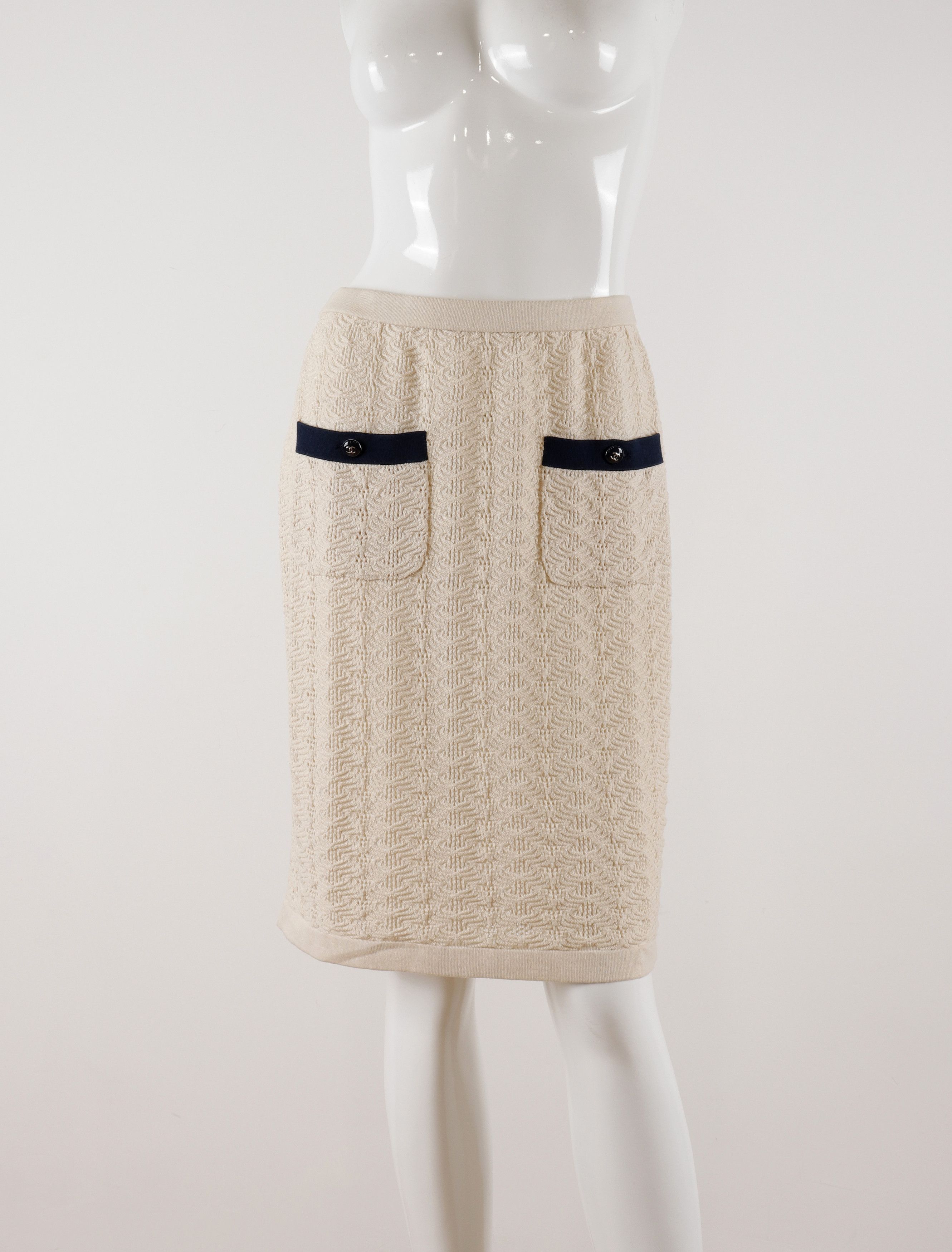 Chanel Chanel Cream Knitted Midi Skirt with Navy Pocket Size 38 Size 26" / US 2 / IT 38 - 6 Thumbnail