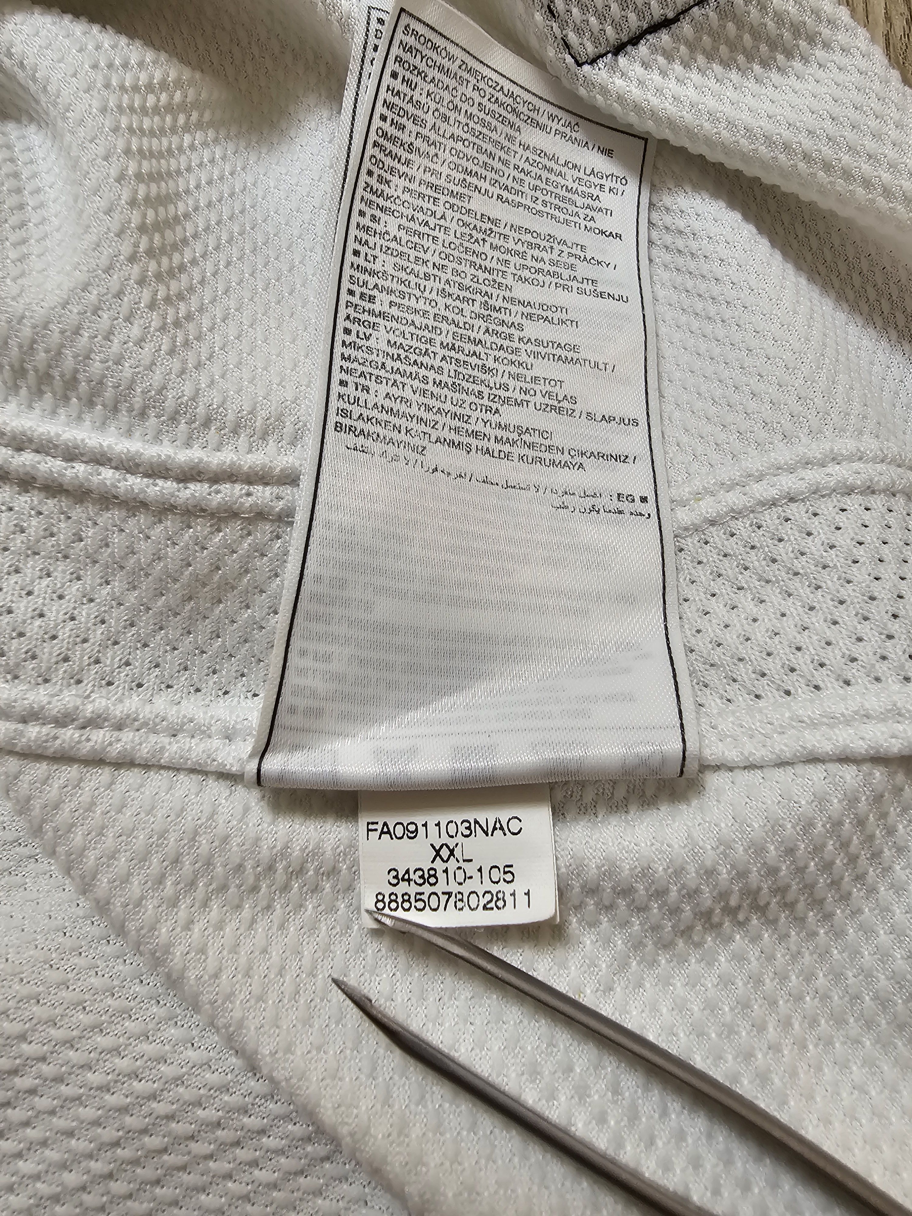 Nike CELTIC 2009 2010 THIRD WHITE FOOTBALL SHIRT SOCCER JERSEY Size US XXL / EU 58 / 5 - 9 Thumbnail