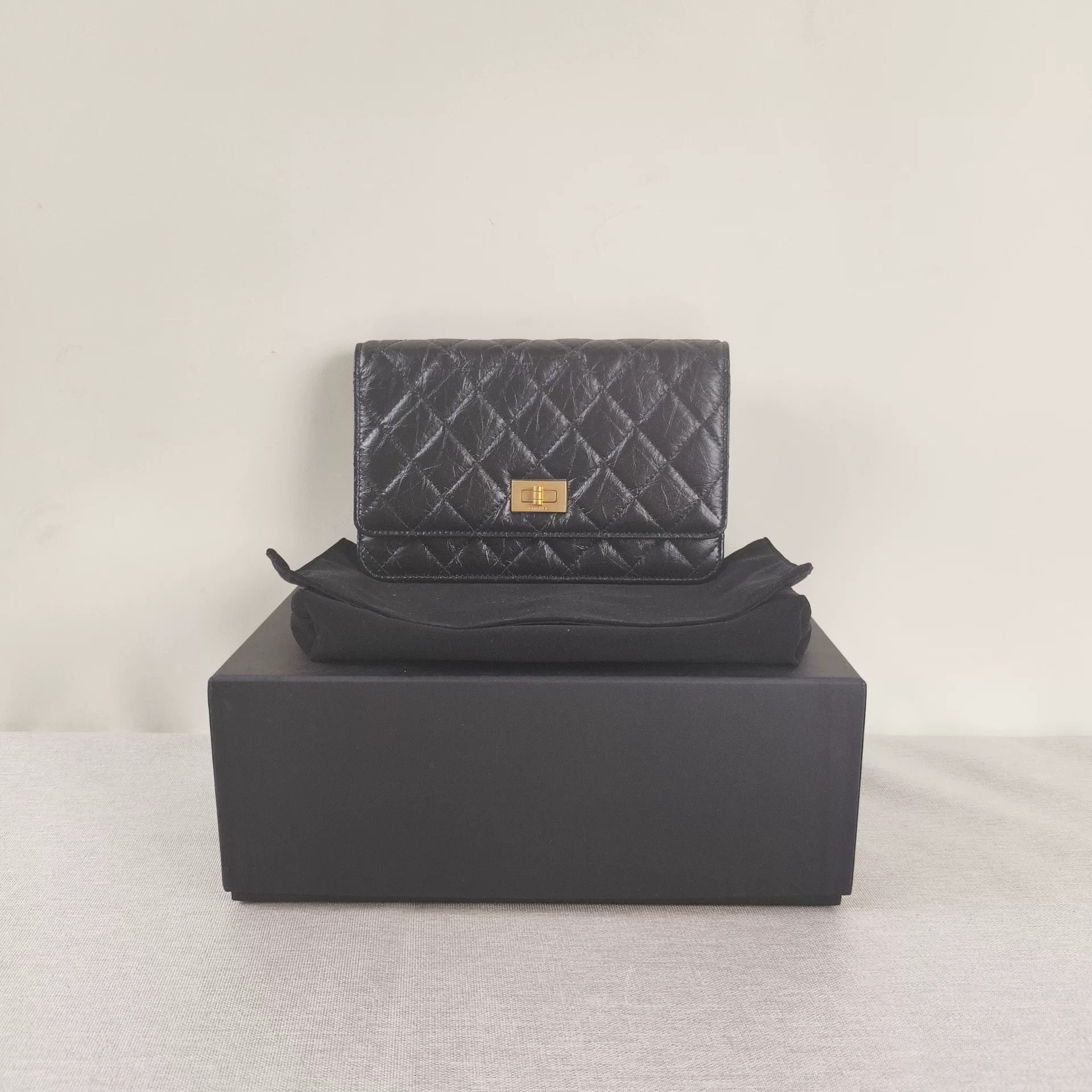 Chanel Pre-loved Bag Very good condition Size ONE SIZE - 1 Thumbnail