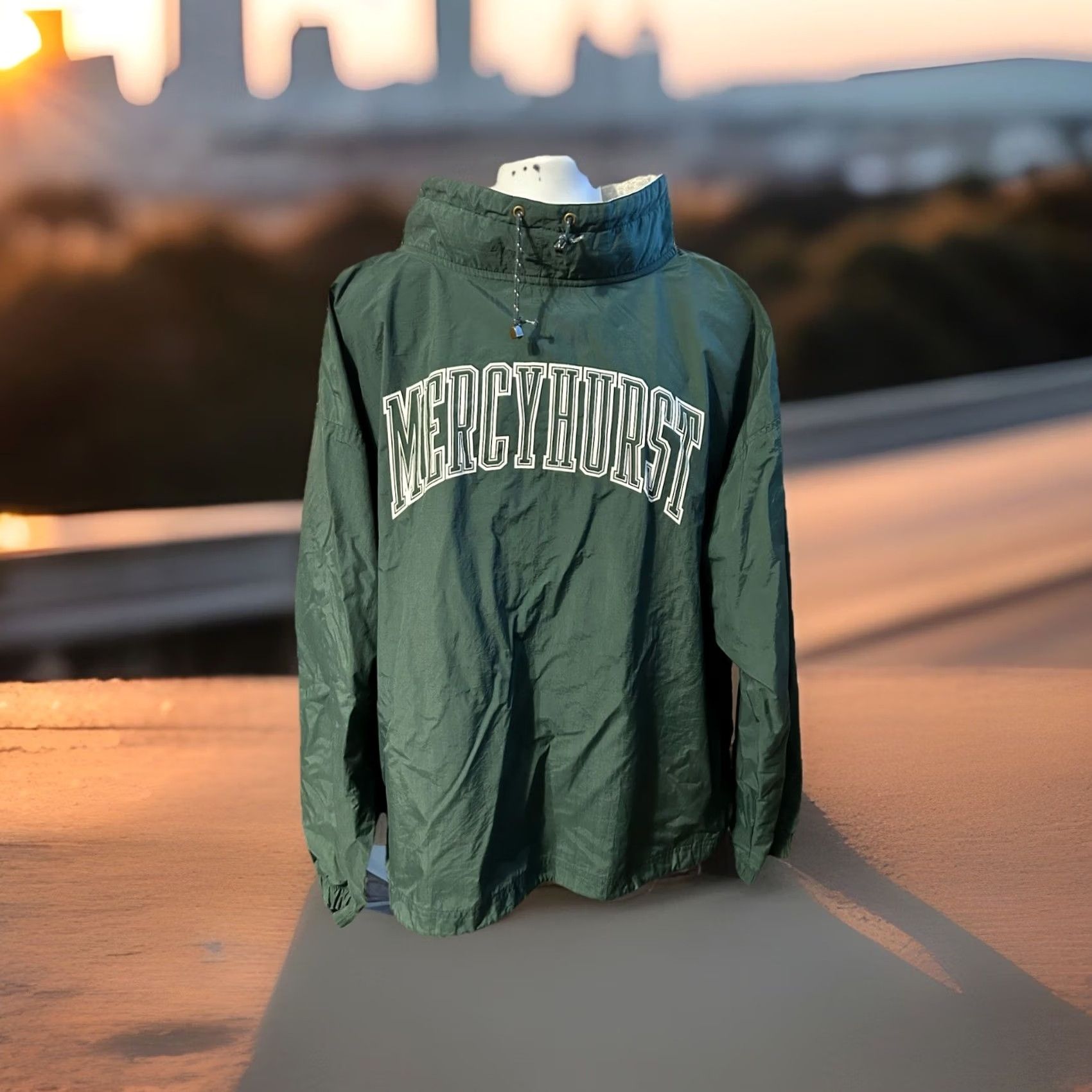 Vintage VTG Mercyhurst University Pullover Windbreaker Unisex Adults 2XL Green Mock Neck Nylon Jacket Mid-Length Solid Centered Chest 64 In Classic Fit Size US XXL / EU 58 / 5 - 4 Thumbnail
