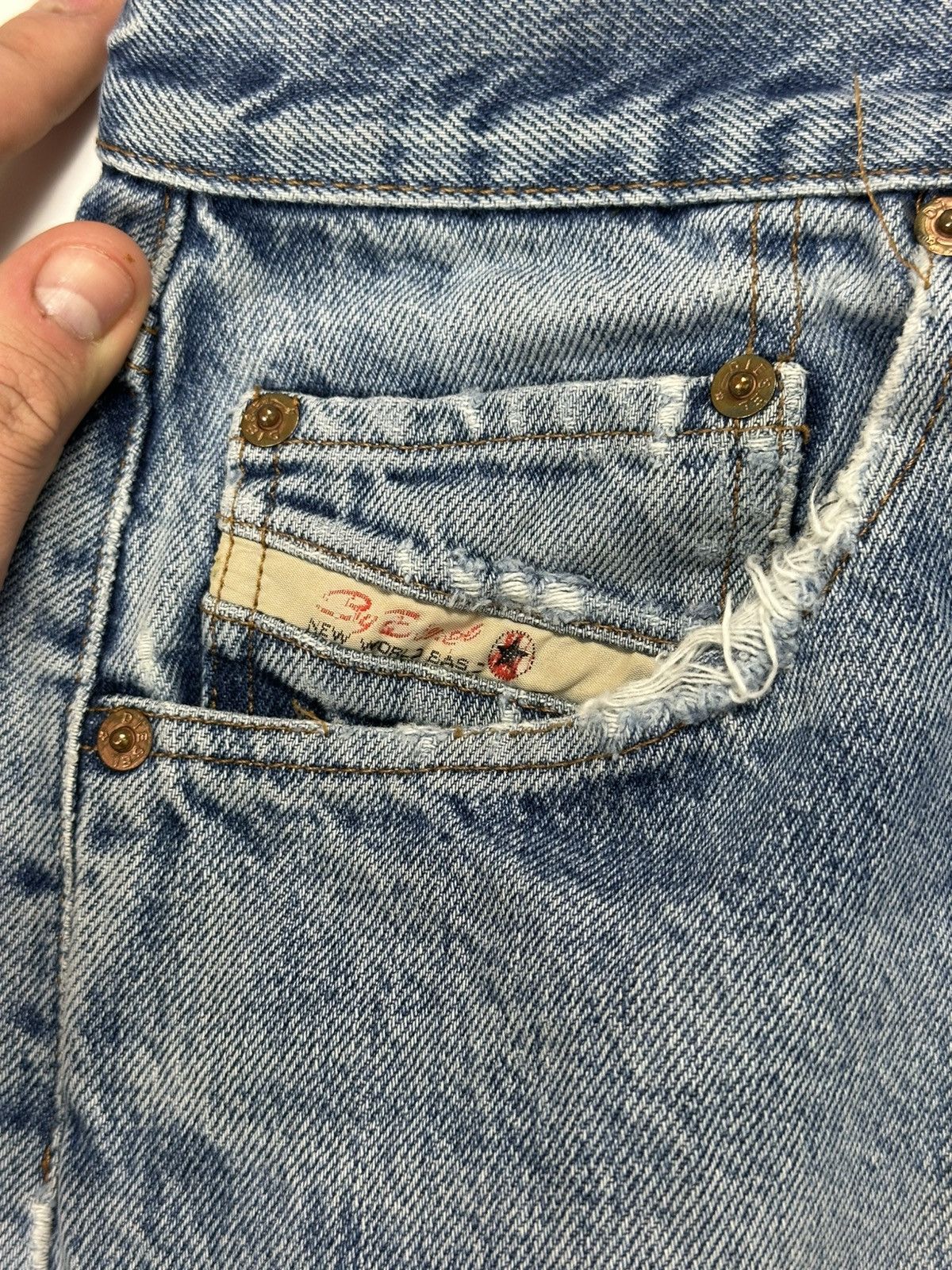 Diesel Diesel Light Denim Jeans 36 Size Made In Italy Size US 36 / EU 52 - 13 Thumbnail