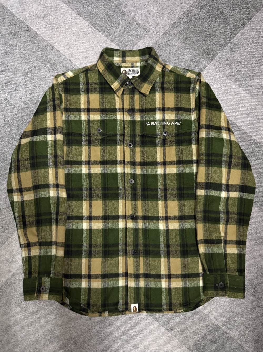 Bape A Bathing Ape Green Plaid Button Up Shirt Size L Size US L / EU 52-54 / 3 - 1 Thumbnail