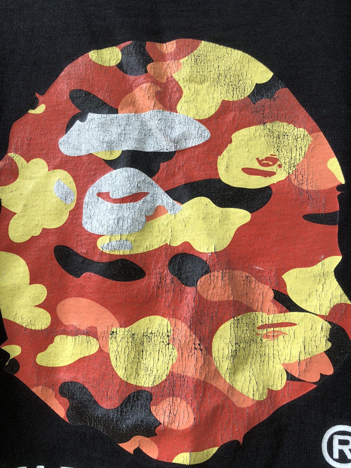 Bape Vintage Camo Big Head By Bathing Ape Tshirts Size US M / EU 48-50 / 2 - 3 Thumbnail