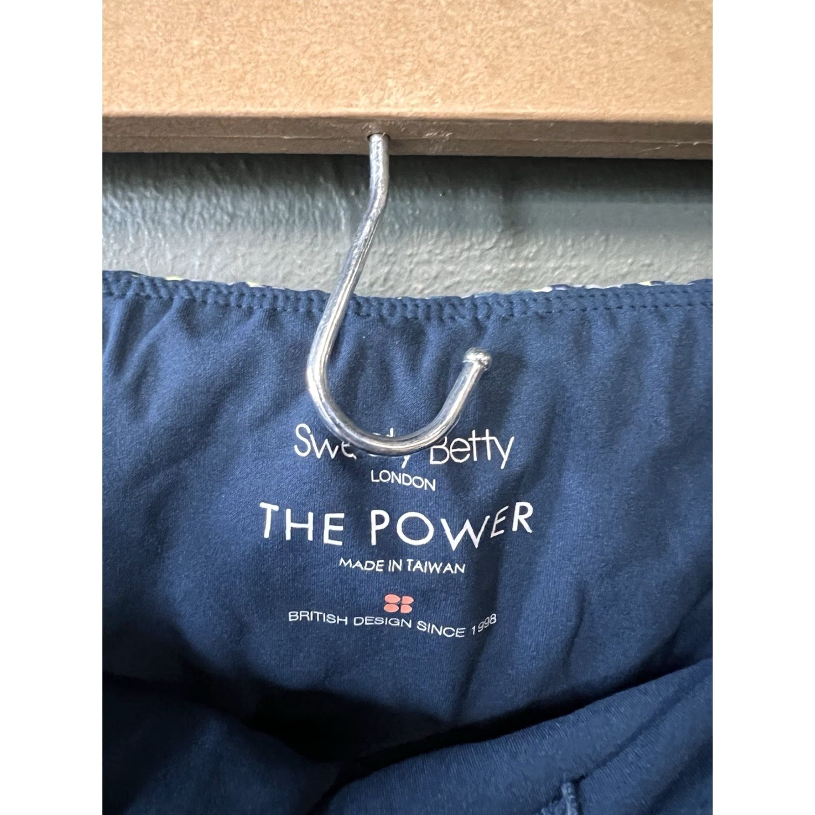 Sweaty Betty Sweaty Betty The Power Leggings Womens Small 7/8 Length Blue Floral Size 28" / US 6 / IT 42 - 3 Thumbnail