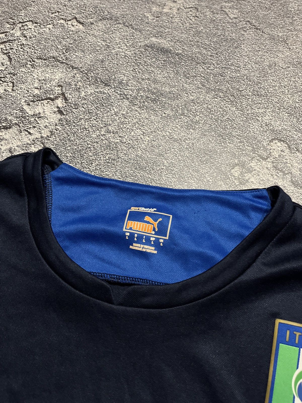 Neil Barrett × Puma × Vintage Puma Italy Vintage Neil Barrett Soccer Jersey Tee Size US L / EU 52-54 / 3 - 3 Thumbnail