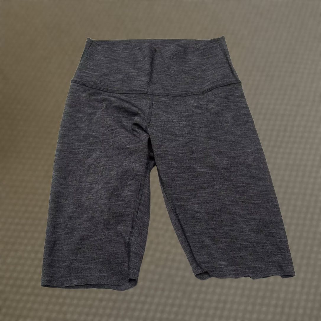 Lululemon VINTAGE Lululemon Align Leggings Womens Capri 4 Gray High Waist Wide-Leg 9in Inseam Yoga Running Size 27" / US 4 / IT 40 - 1 Thumbnail