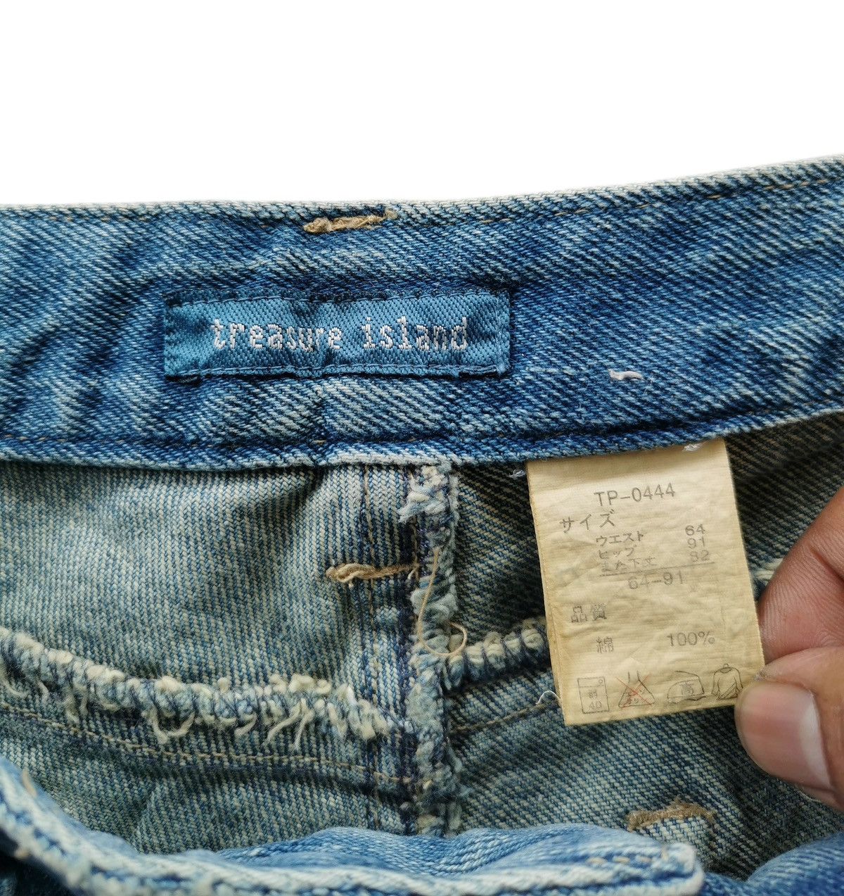 Tornado Mart Treasure Island Flared Distressed Studded Jeans ♦️A832 ♦️ Size 29" - 10 Thumbnail