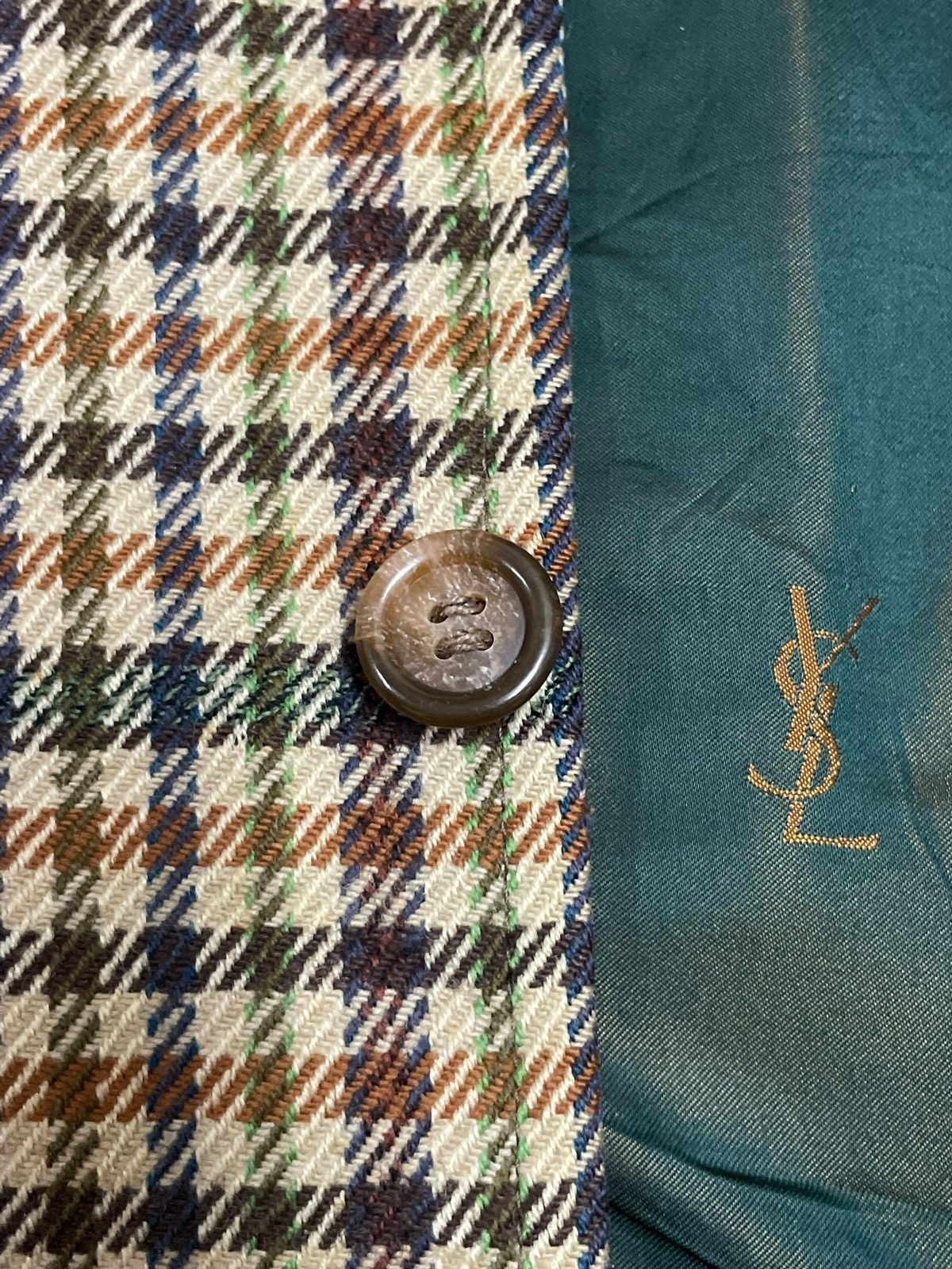 Yves Saint Laurent Vintage Yves Saint Laurent Single Breasted Plaid Wool Blazer Size US M / EU 48-50 / 2 - 17 Thumbnail