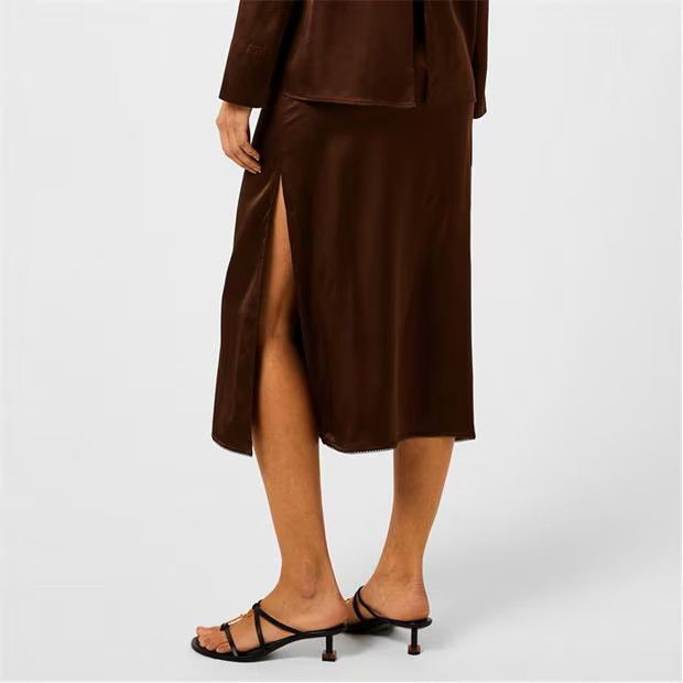 Jacquemus o1g2r1mq1024 Midi Skirt in Brown Size 30" / US 8 / IT 44 - 4 Thumbnail