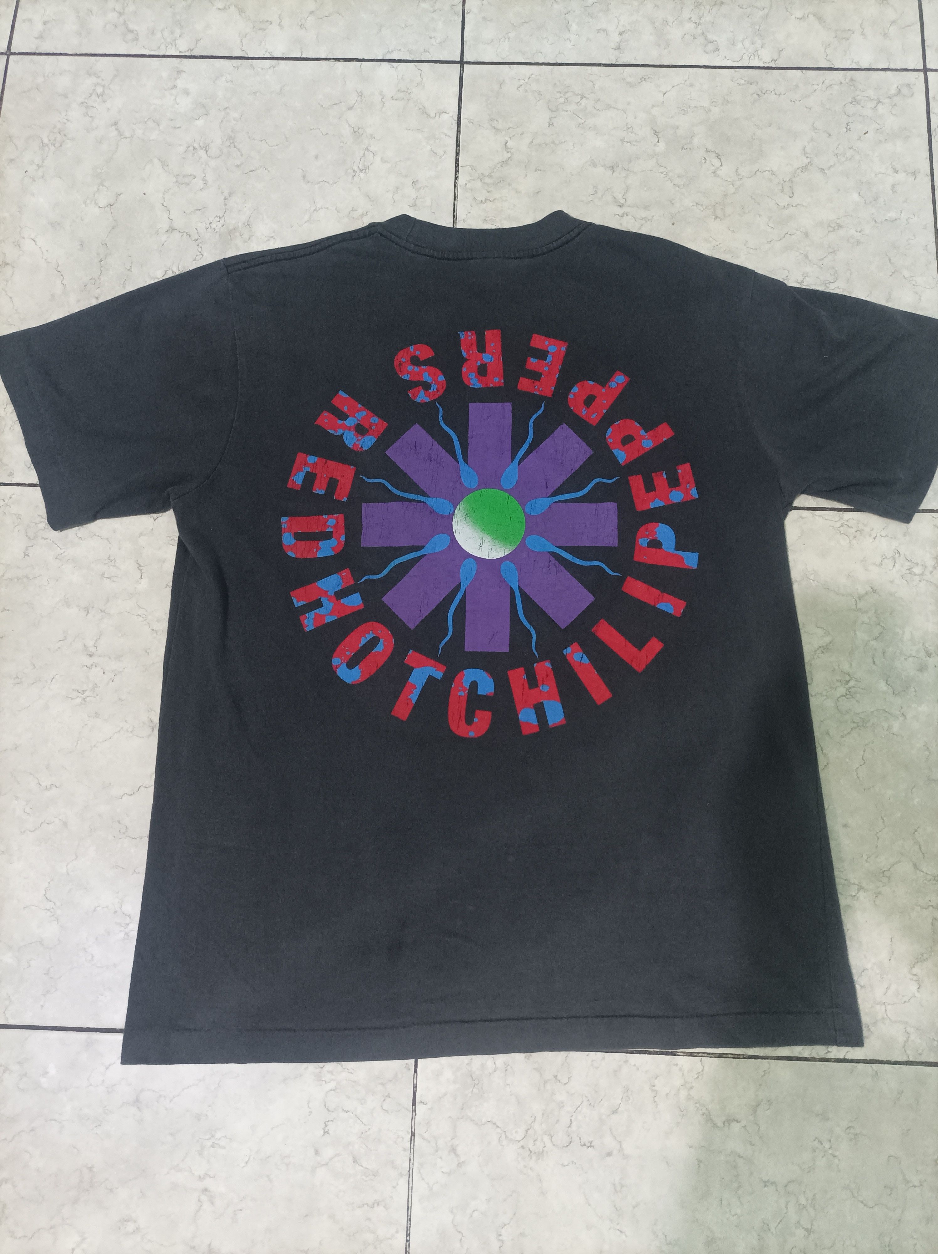 Band Tees Red blood hot sugar Chili sex peppers magik (rhcp) Size US L / EU 52-54 / 3 - 5 Thumbnail