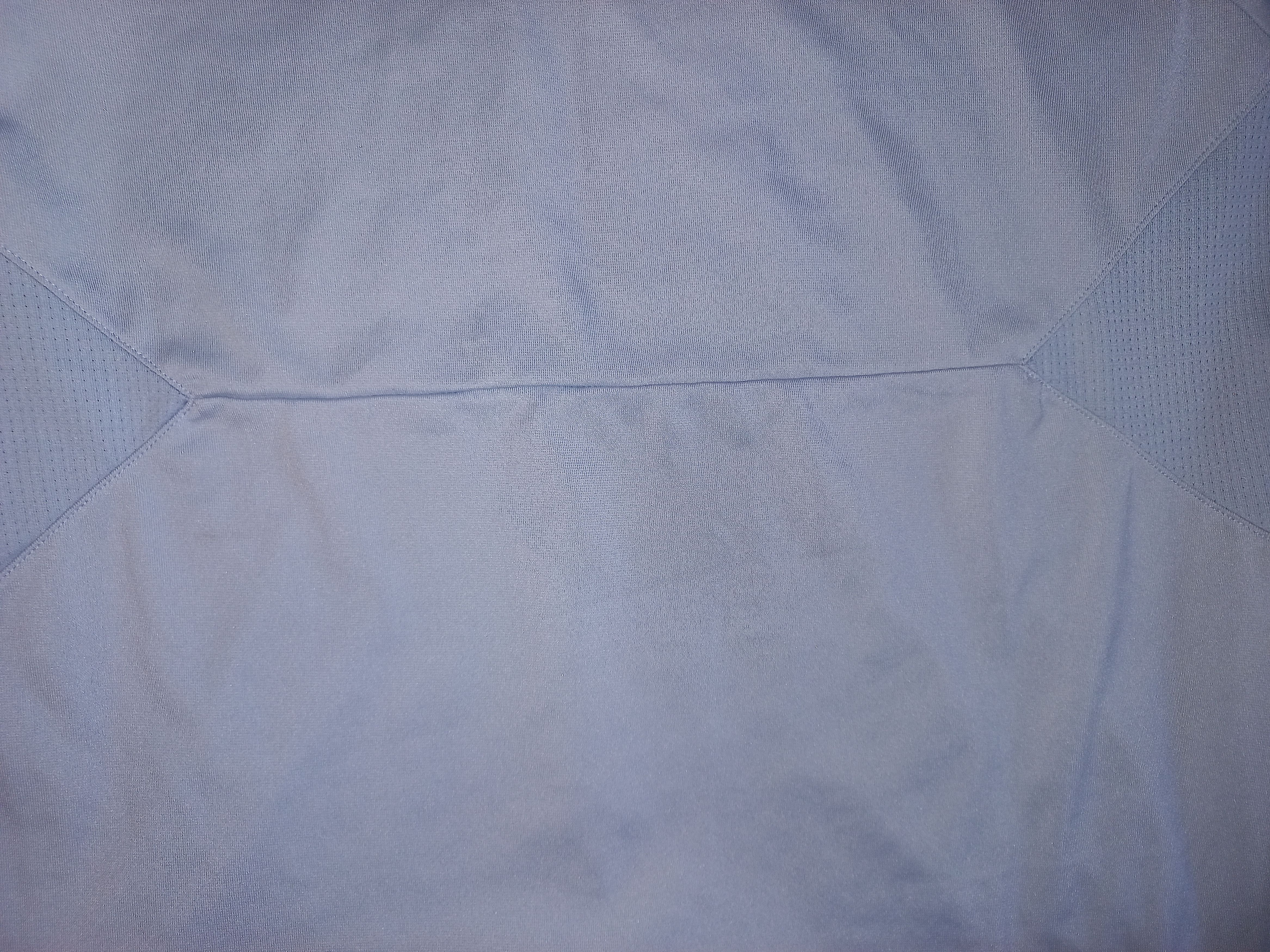 Umbro Umbro England 2010/2011 training shirt (Size L/XL) Size US XL / EU 56 / 4 - 6 Thumbnail