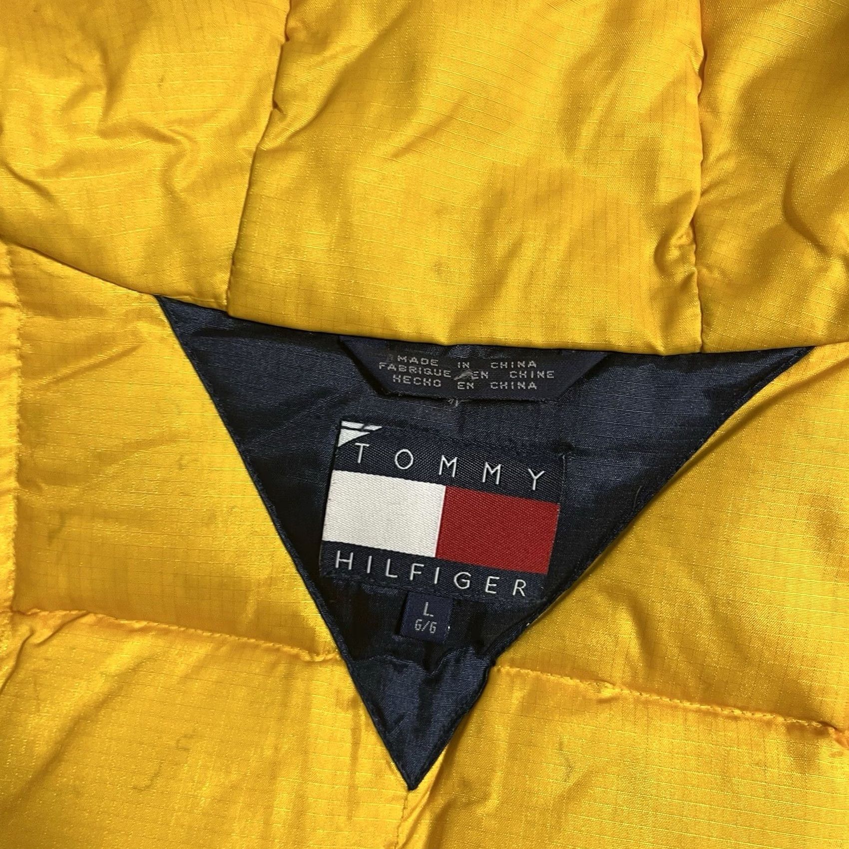 Tommy Hilfiger VINTAGE Tommy Hilfiger Jacket Men Large Blue Goose Down Ski Puffer Parka Size US L / EU 52-54 / 3 - 3 Thumbnail