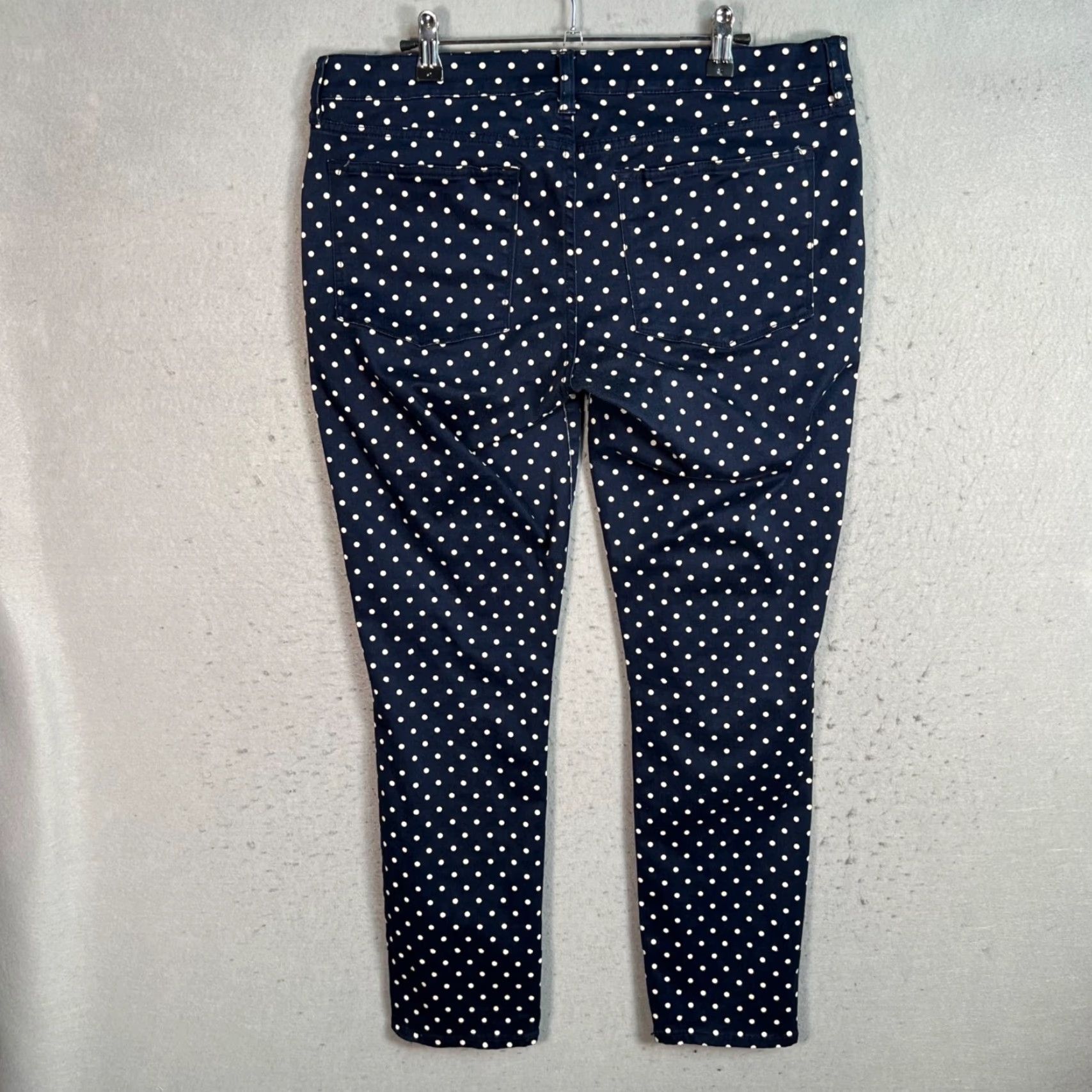 J.Crew J.Crew Toothpick Polka Dot Skinny Jeans Size 31 Blue & White Cotton Blend Womens Size 24" / US 00 / IT 34 - 2 Thumbnail