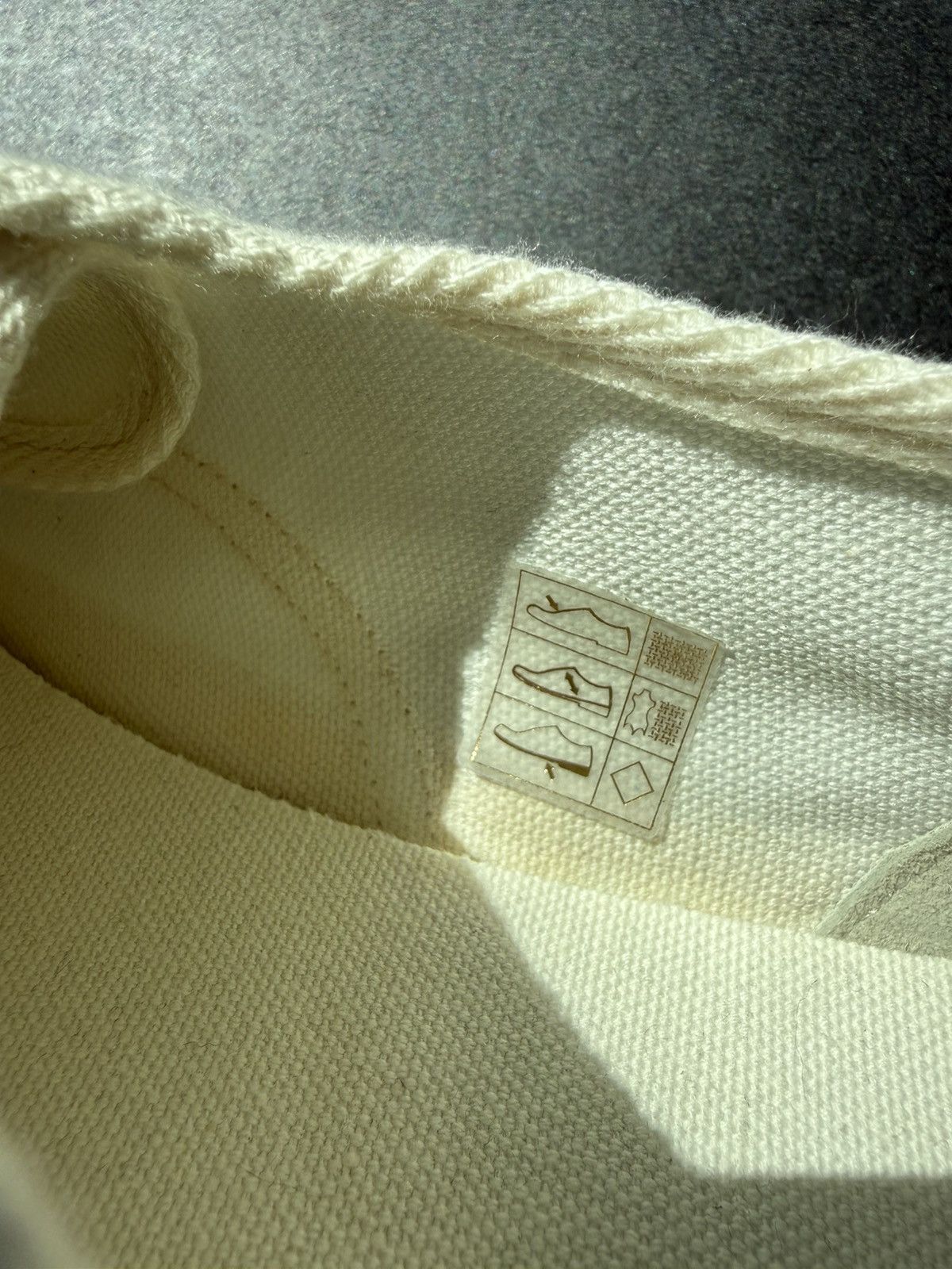 Saint Laurent Paris Saint laurent paris canvas shoe Size US 8 / EU 41 - 7 Thumbnail