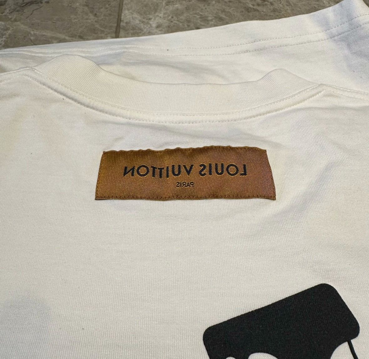 Louis Vuitton Louis Vuitton White paratrooper short sleeve 2501-Nextarrow Size US S / EU 44-46 / 1 - 4 Thumbnail